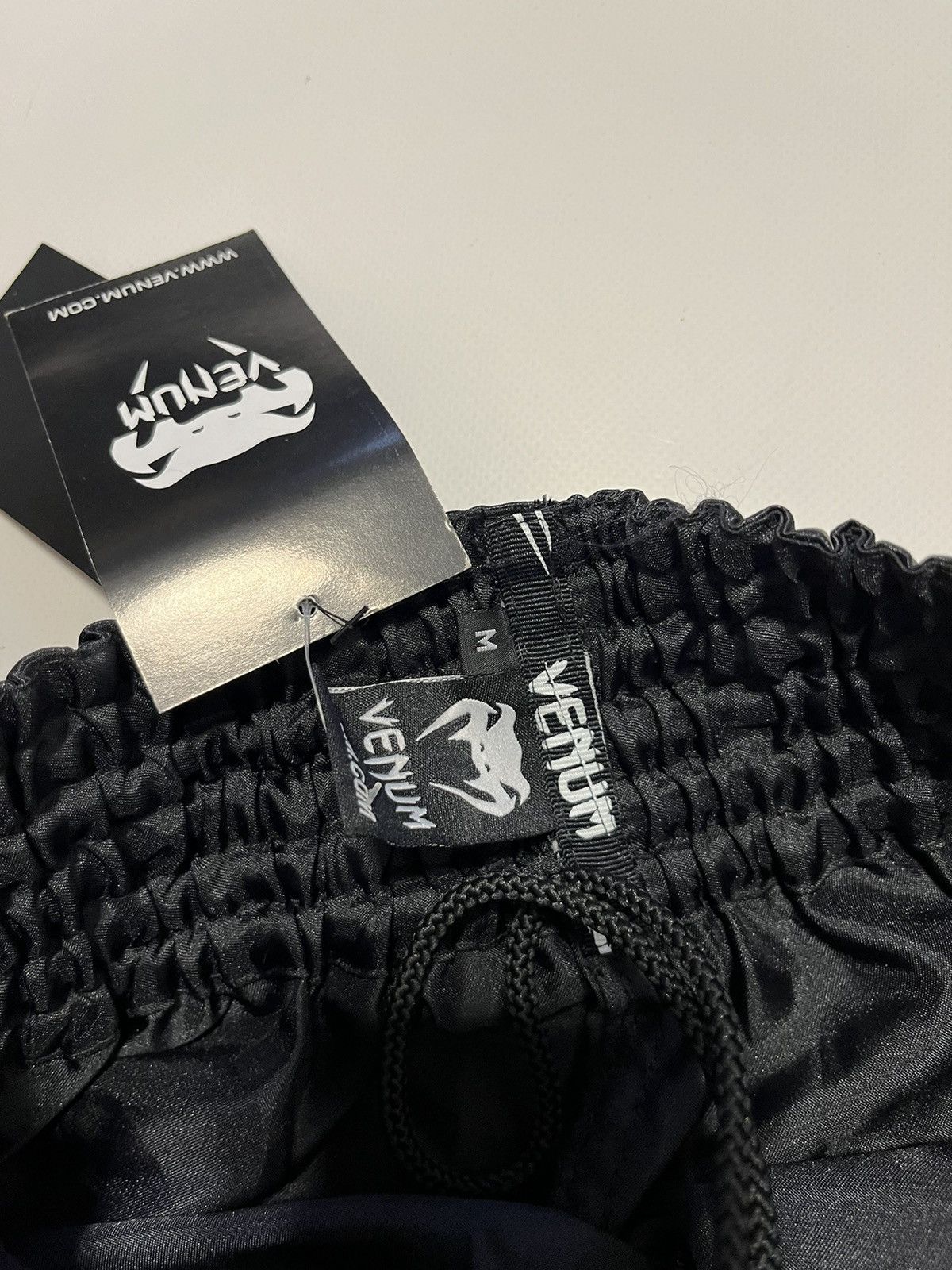 Vintage Vintage Venum Muai Thai Shorts Brand New Size US 32 / EU 48 - 7 Thumbnail