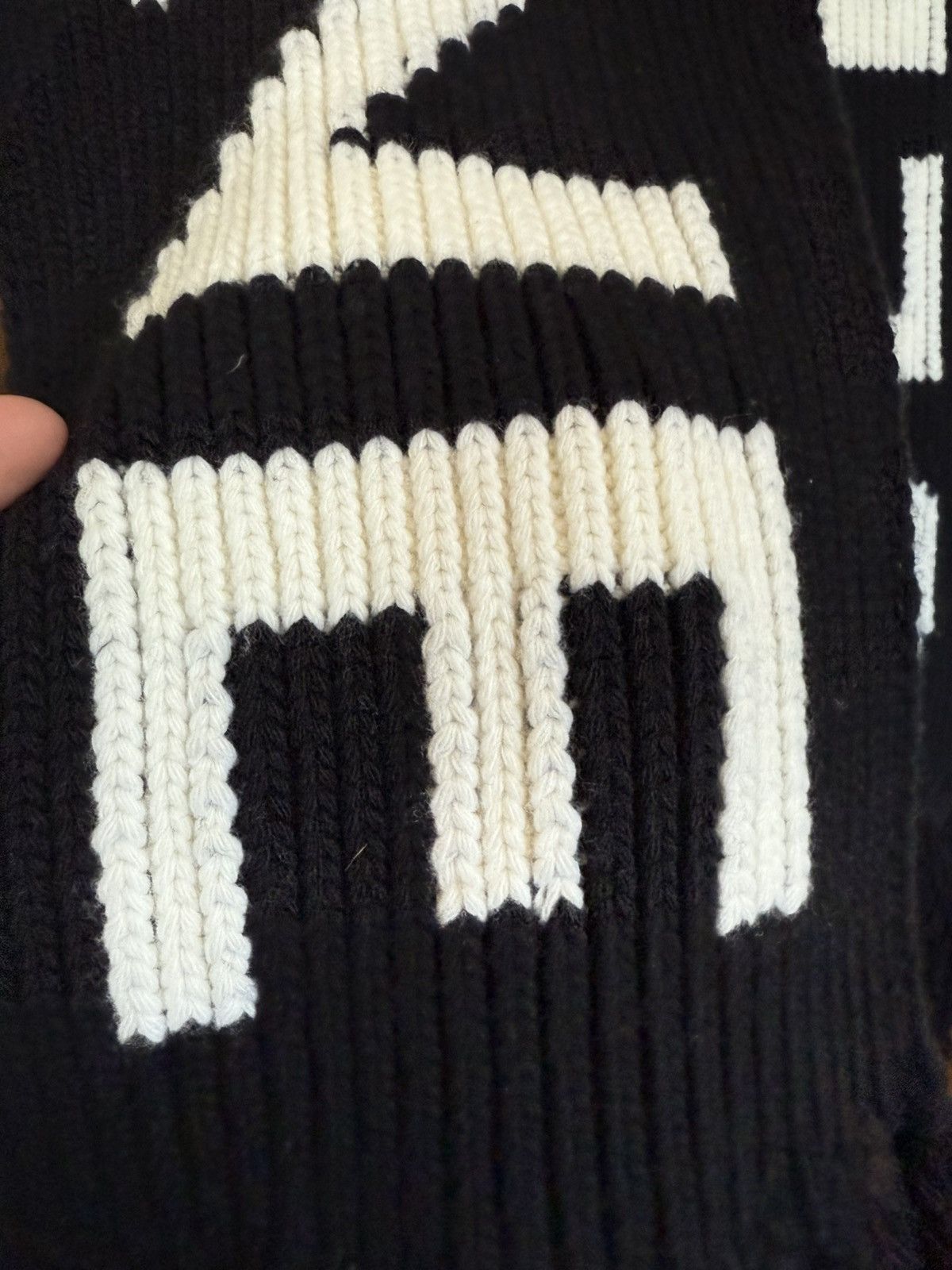 Celine $850 Celine black white logo scarf fringed in wool Sample Size ONE SIZE - 8 Thumbnail