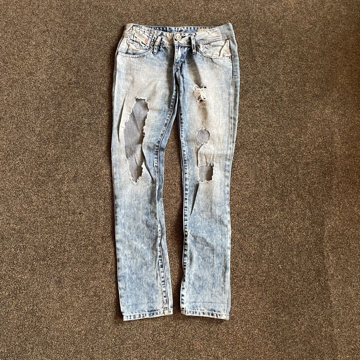 Vintage Vintage Y2K Diesel Distressed Baggy Jeans Thrashed Grunge 25 Size 25" / US 0 / IT 36 - 1 Thumbnail