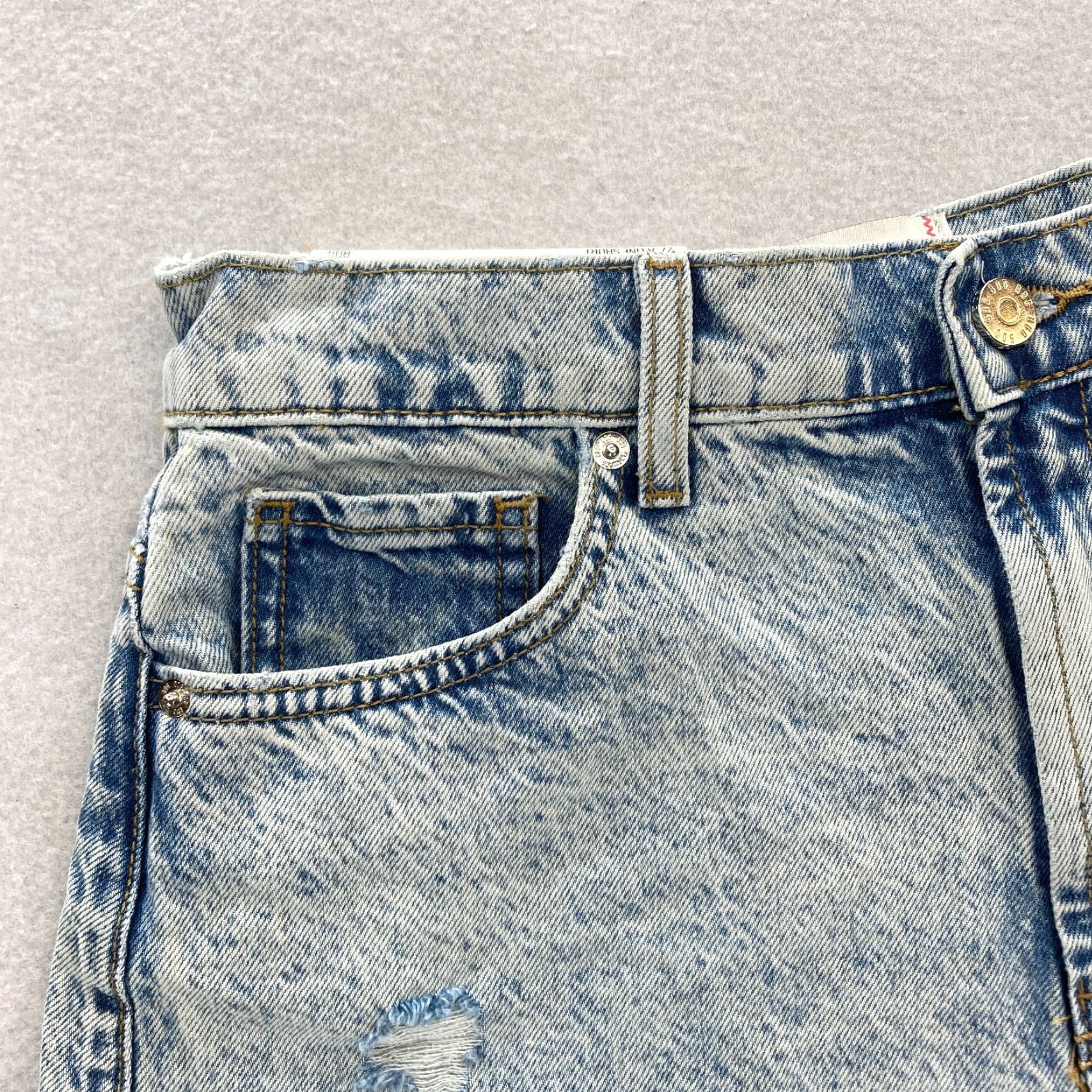 Bdg BDG Urban Outfitters A Line Shorts Women 27 Blue Denim Distressed Raw Hem NWT Size 27" / US 4 / IT 40 - 4 Thumbnail