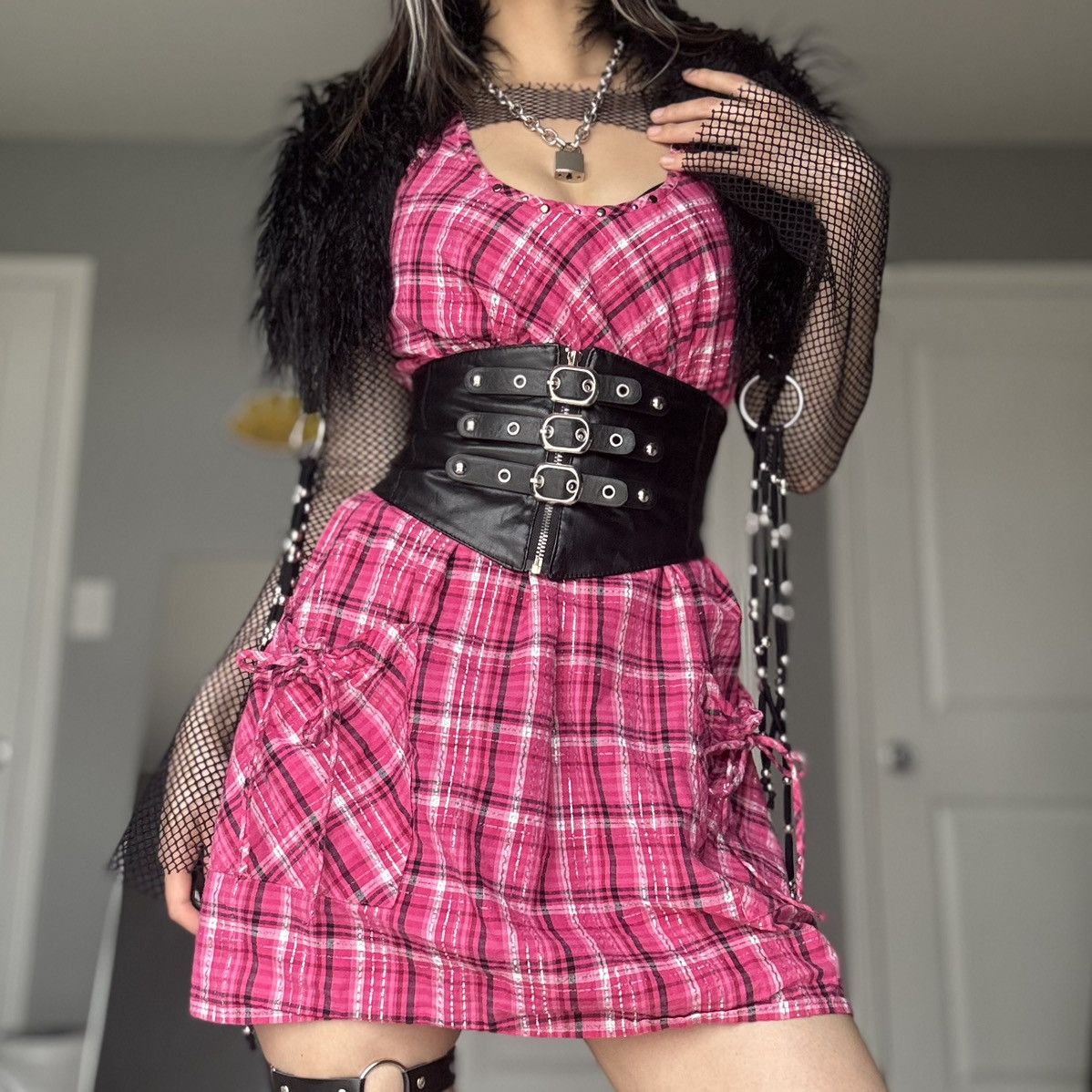 Decree Decree Studded Pink & Black Plaid Dress w/ Crochet Racerback Size M / US 6-8 / IT 42-44 - 12 Thumbnail