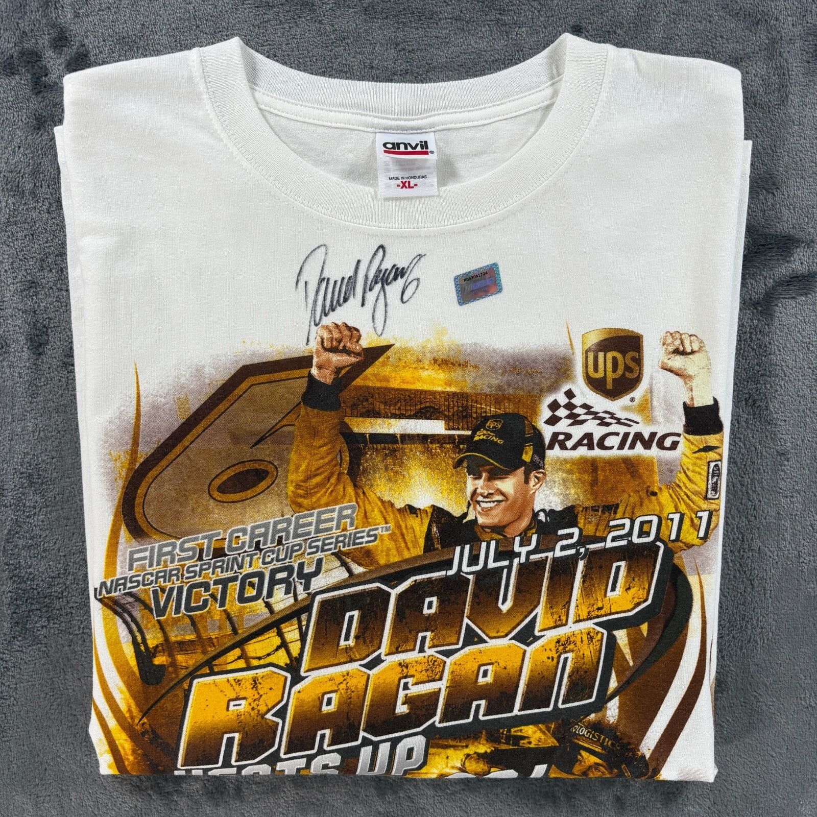 Anvil David Ragan #6 UPS Autographed T Shirt Men XL NWT Nascar Fir Size US XL / EU 56 / 4 - 1 Thumbnail