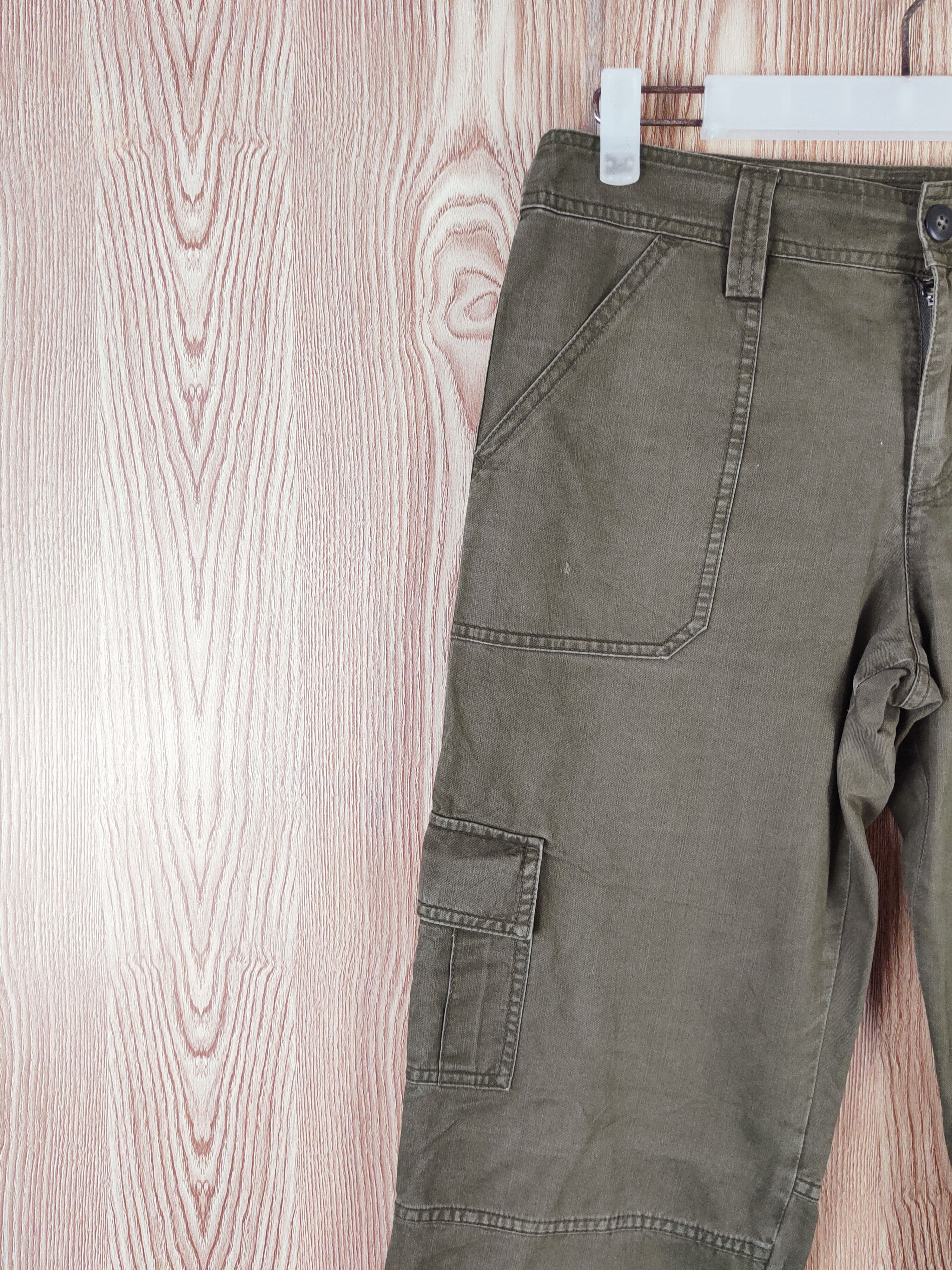 Japanese Brand Uniqlo Olive Multipocket Tactical Cargo Pants #W438 Size 28" / US 6 / IT 42 - 3 Thumbnail
