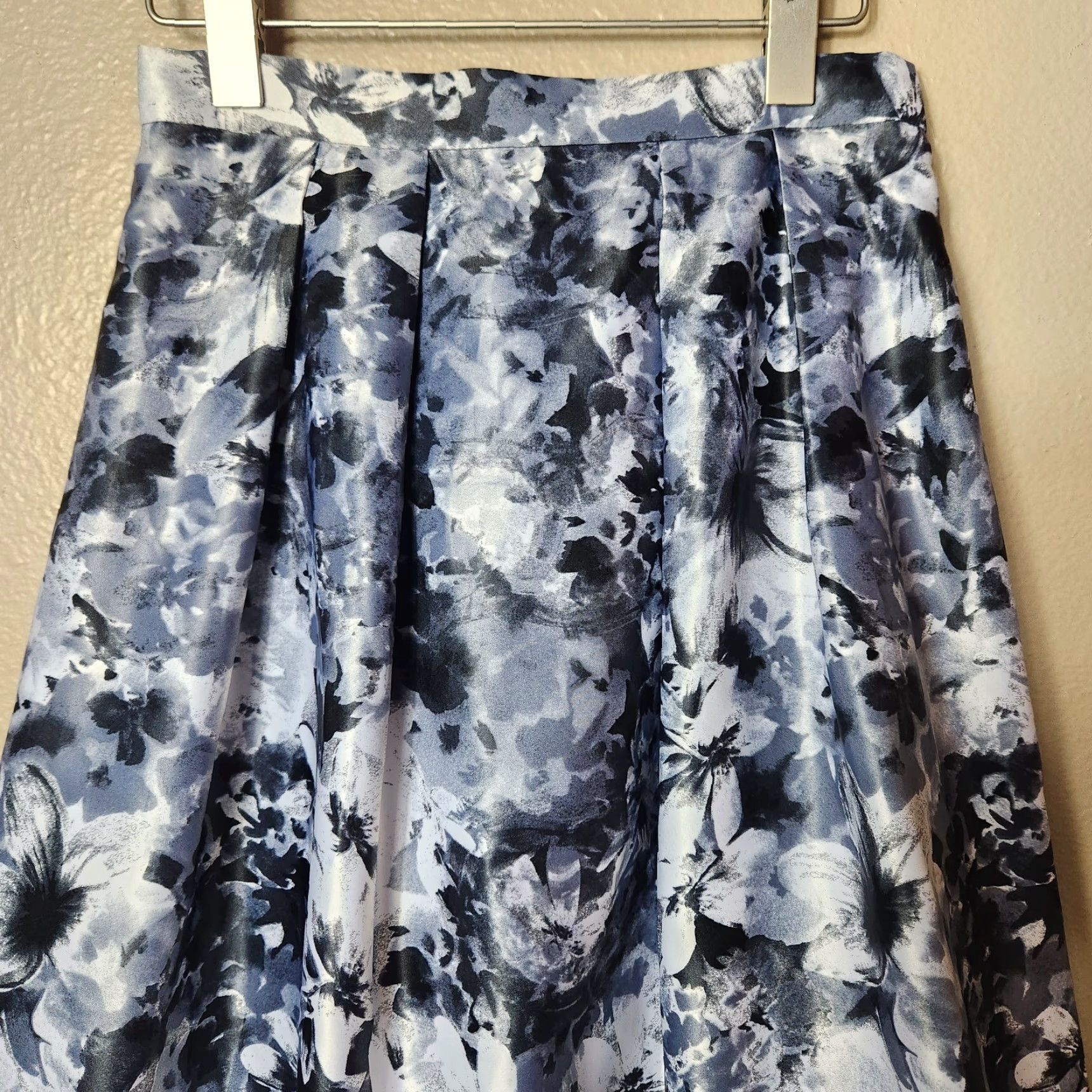 Vintage Aqua Dresses Womens Black/Gray Floral Satin Maxi Tulle Skirt Size 4 Size S / US 4 / IT 40 - 2 Thumbnail