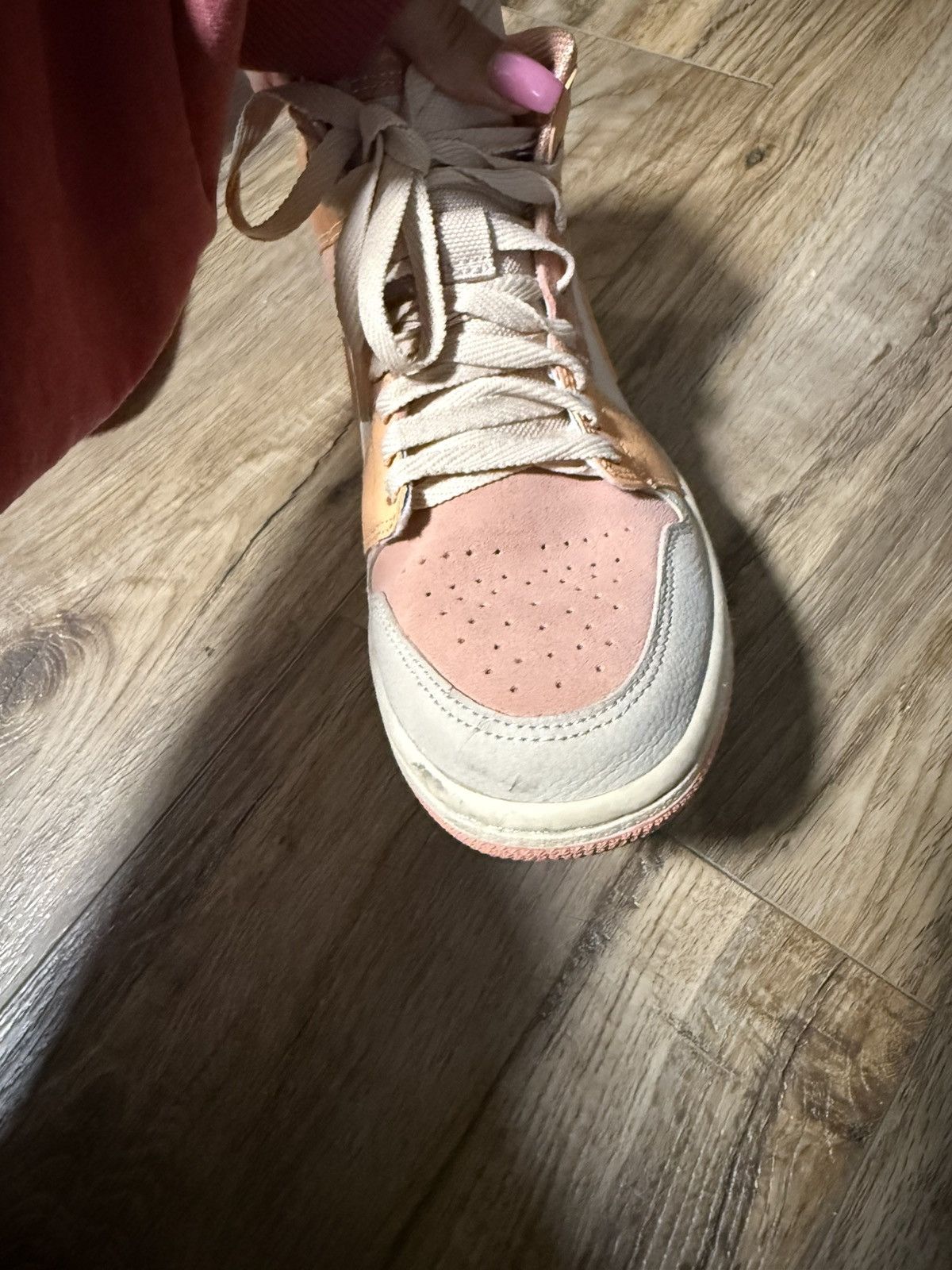 Nike 2021 Wmns Air Jordan 1 Mid 'Apricot' Size US 9 / IT 39 - 14 Thumbnail
