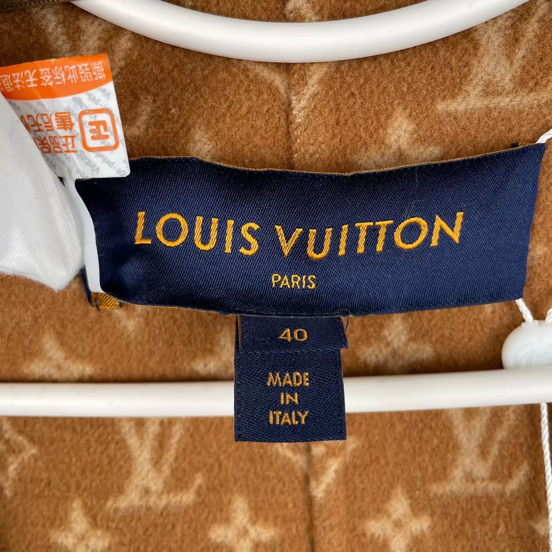 Louis Vuitton Louis Vuitton Caramel Monogram Robe Coat Size 40 Size M / US 6-8 / IT 42-44 - 5 Thumbnail