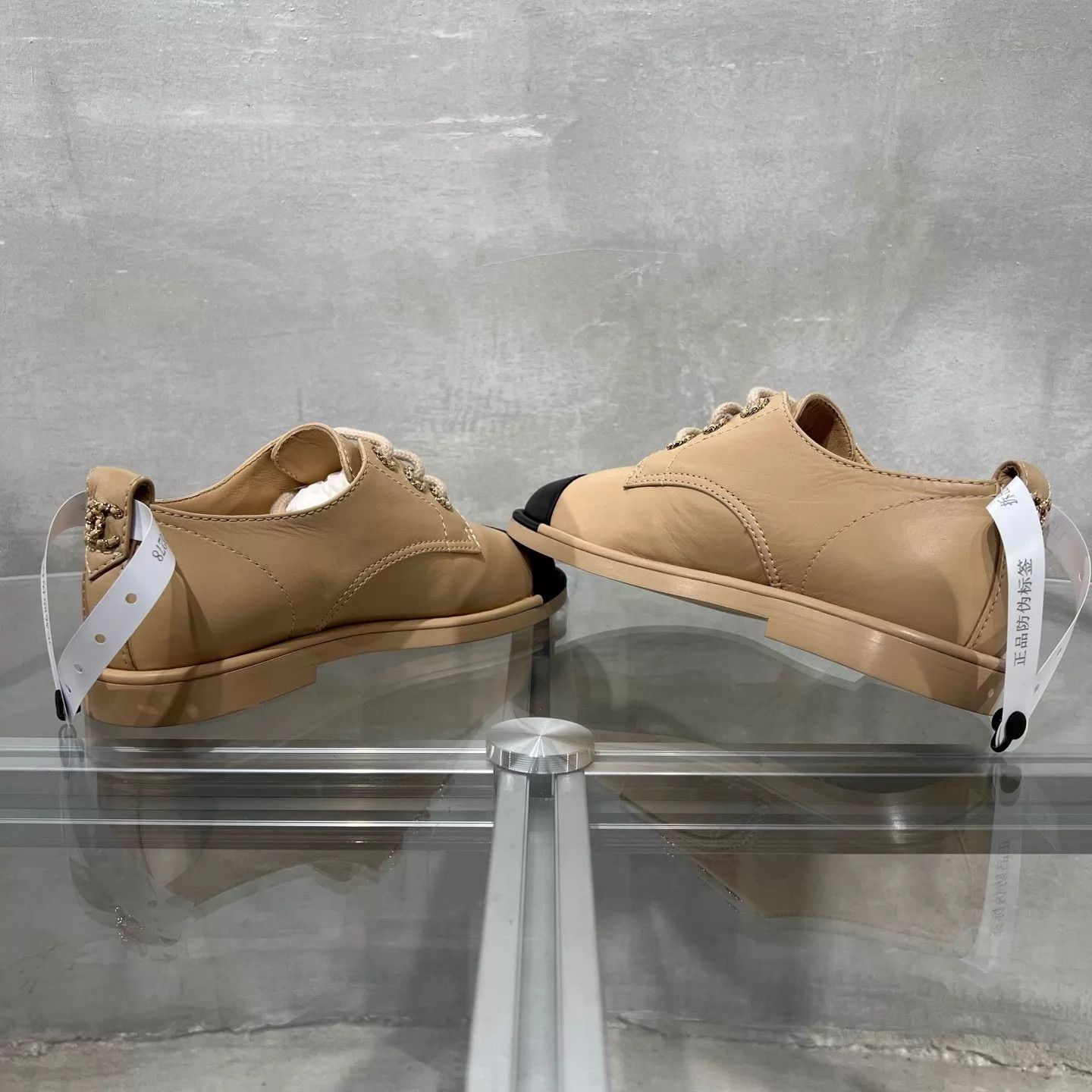 Chanel Chanel nude & black colorblocked Derby shoes size 36 Size US 5.5 / IT 35.5 - 5 Thumbnail
