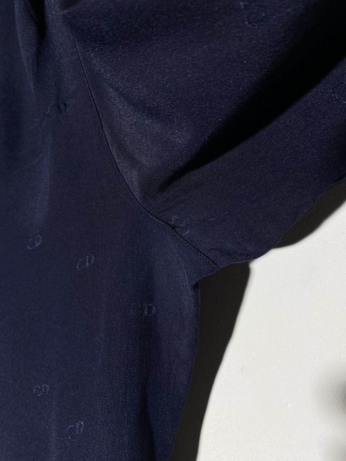 Christian Dior Monsieur Vintage 90s Christian Dior CD Monogram Silk Shirt Navy Blue Size US S / EU 44-46 / 1 - 15 Thumbnail