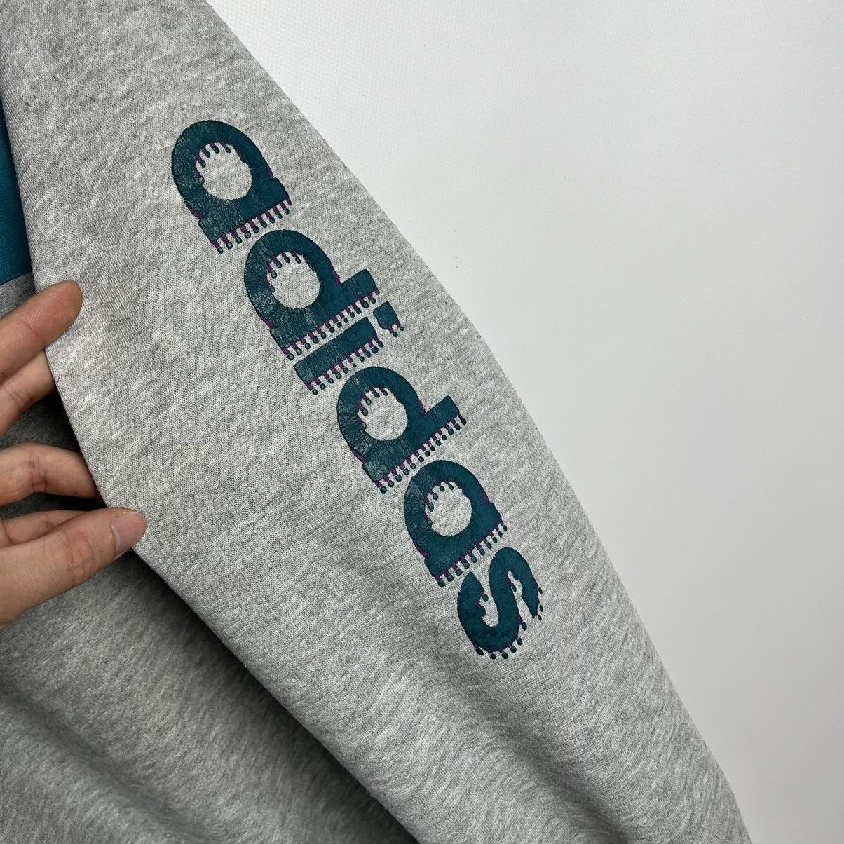 Adidas Vintage Adidas big logo sweatshirt 90’s Size US M / EU 48-50 / 2 - 6 Thumbnail