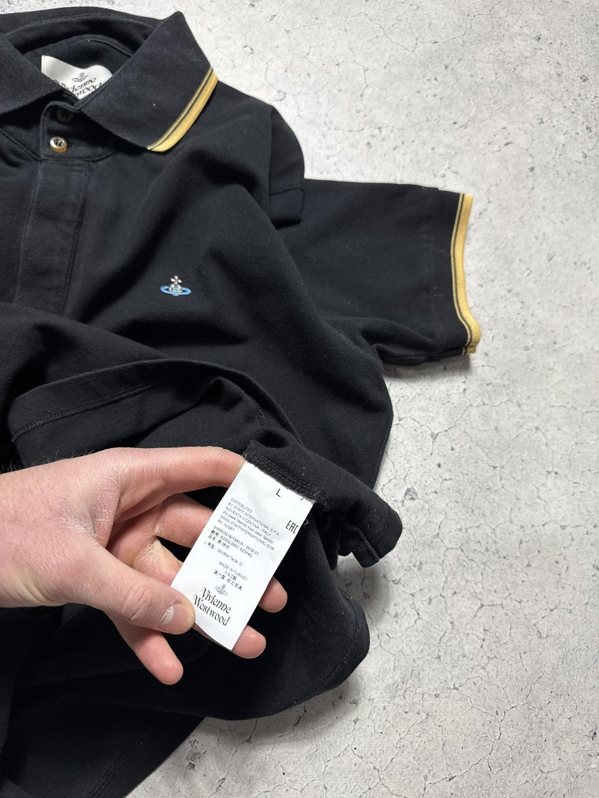 Vivienne Westwood Vivienne Westwood Black Luxury Polo Shirt Size L Size US L / EU 52-54 / 3 - 9 Thumbnail