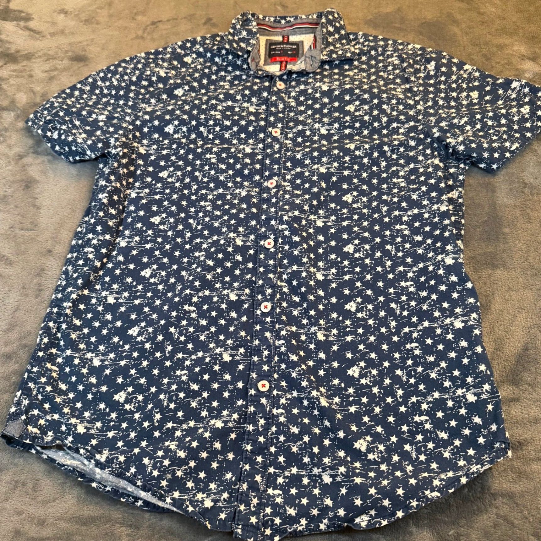 Denime DENIM FLOWER Ricky Singh Shirt Slim Short Sleeve Button Up Mens Small Star Print Patriotic Flag Graphic Print Casual Summer Spring Size US S / EU 44-46 / 1 - 2 Thumbnail