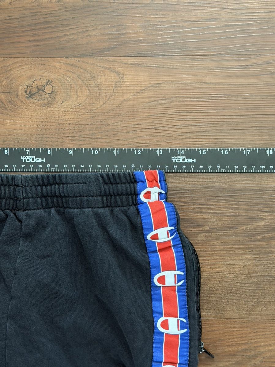 Champion × Vetements VETEMENTS X CHAMPION SWEATS Size US 44 / EU 60 - 2 Thumbnail