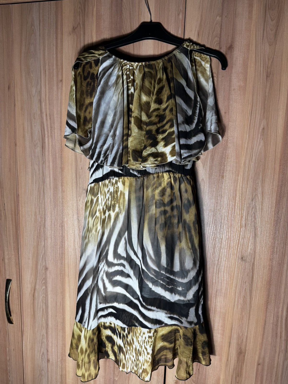 Roberto Cavalli luxury asymmetric roberto cavalli midi dress tiger pattern Size M / US 6-8 / IT 42-44 - 14 Thumbnail