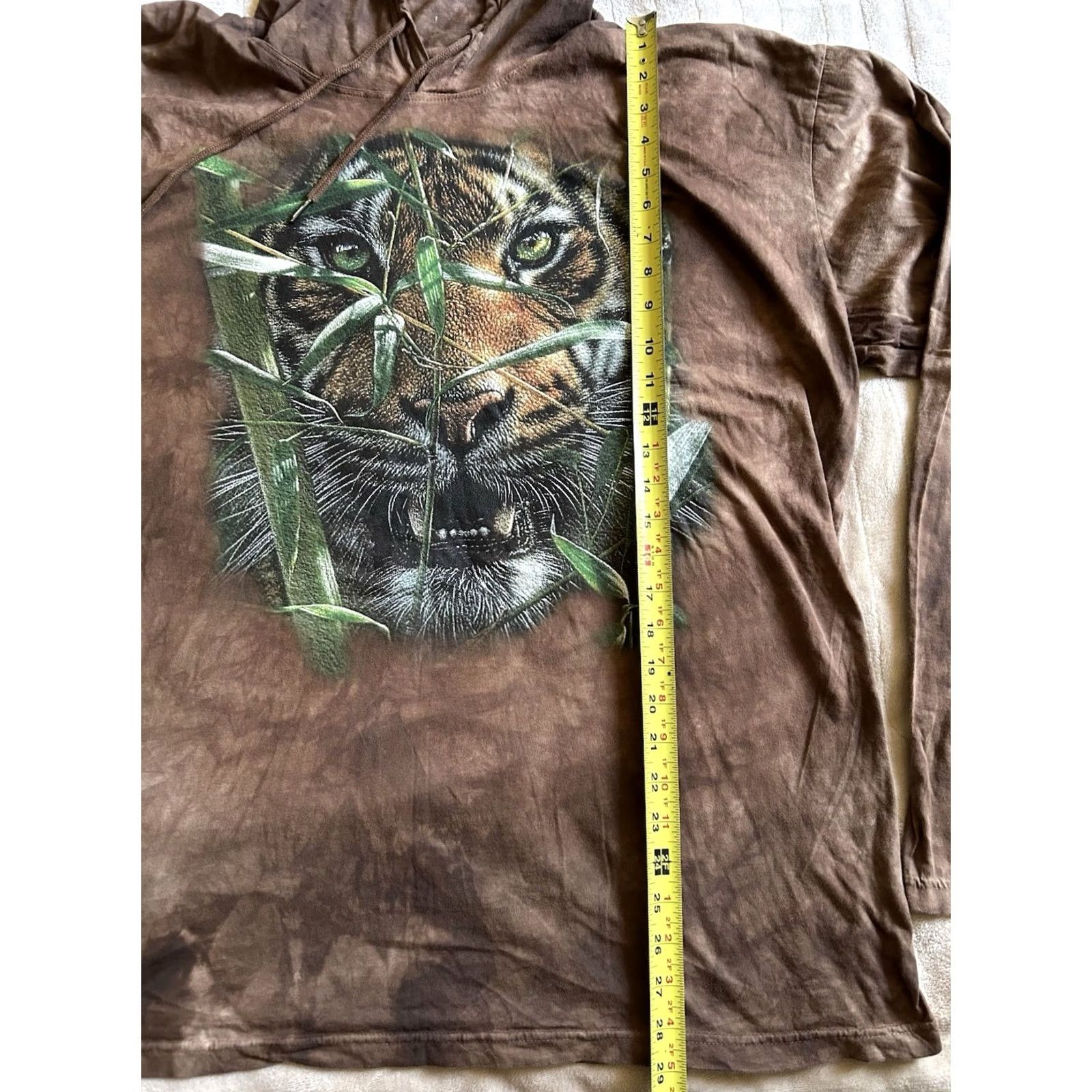 The Mountain The Mountain Hungry Eyes Hooded Light Weight Long Sleeve Shirt Size 2XL NWT Size XXL / US 16-18 / IT 52-54 - 6 Thumbnail