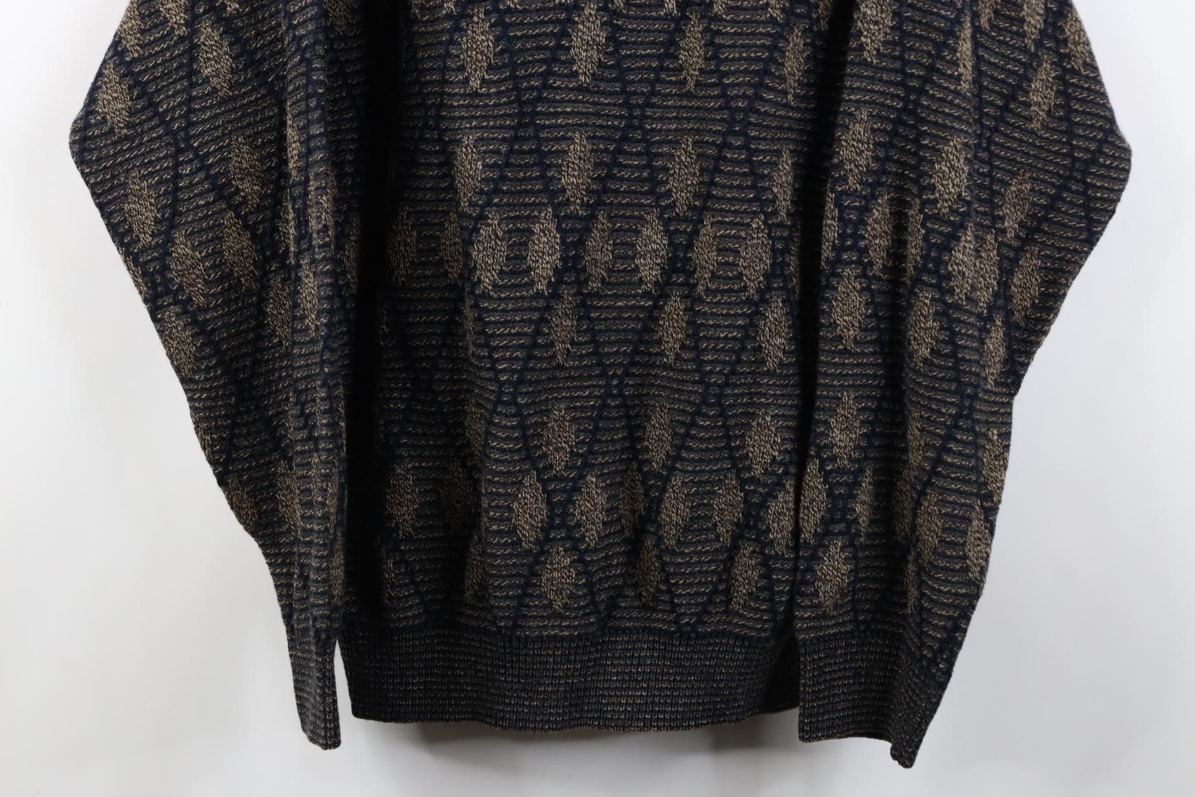 Vintage Vintage 90s Streetwear Argyle Diamond Knit Henley Sweater Size US L / EU 52-54 / 3 - 3 Thumbnail