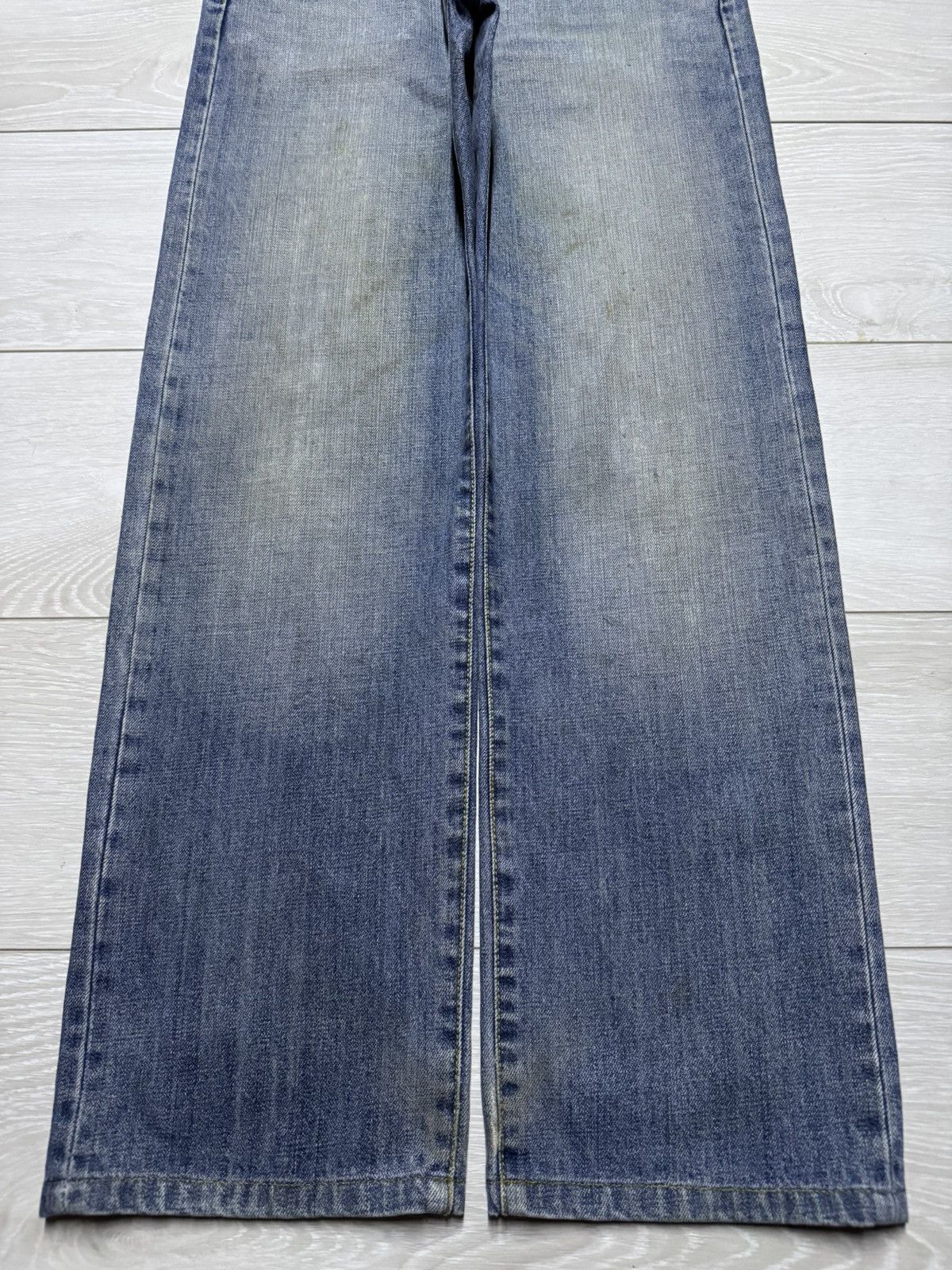 Uniqlo Vintage Japanese Brand Uniqlo Ring Light Wash Loose Jeans Size US 31 - 5 Thumbnail