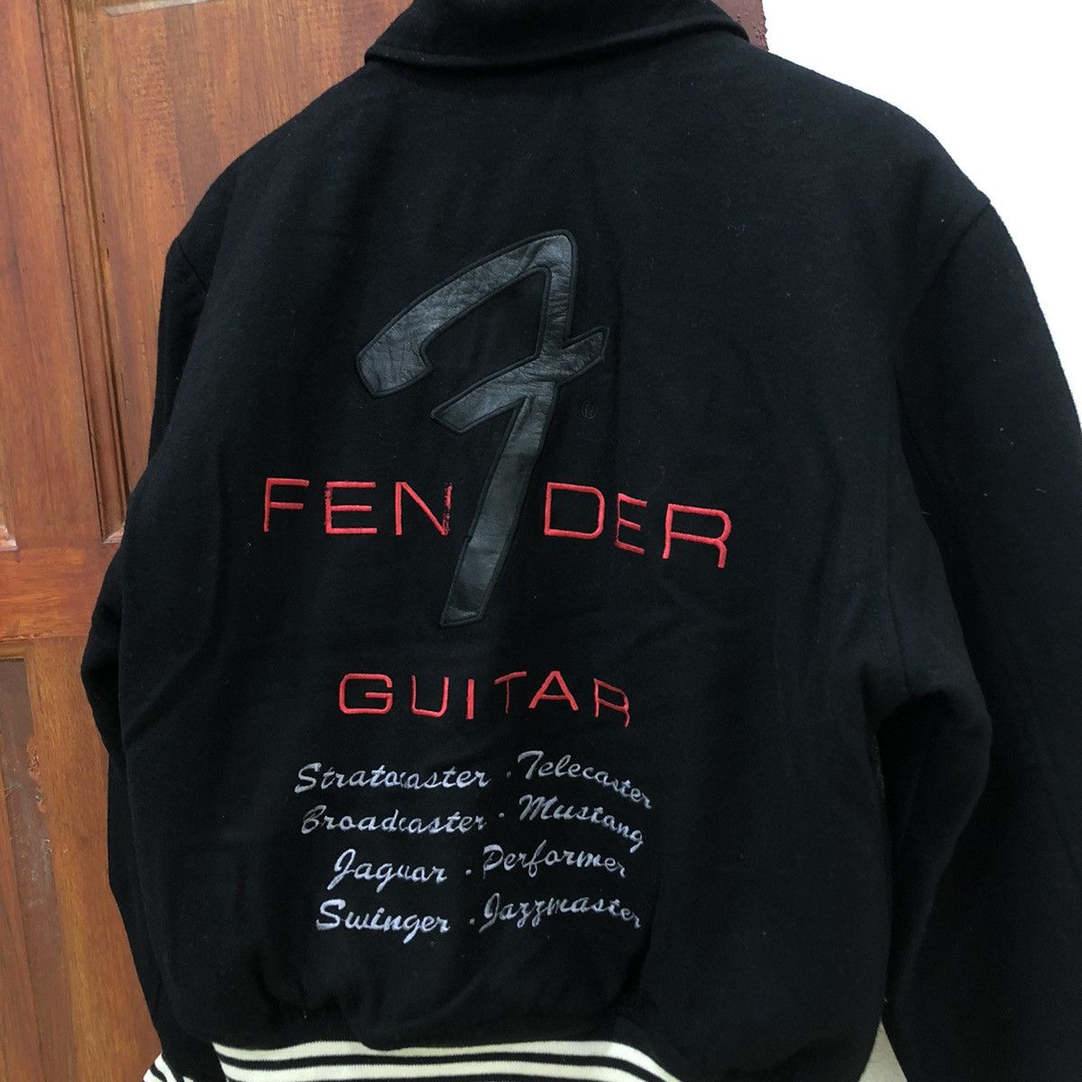 Fender Fender Guitar Varsity Jacket Size US M / EU 48-50 / 2 - 8 Thumbnail