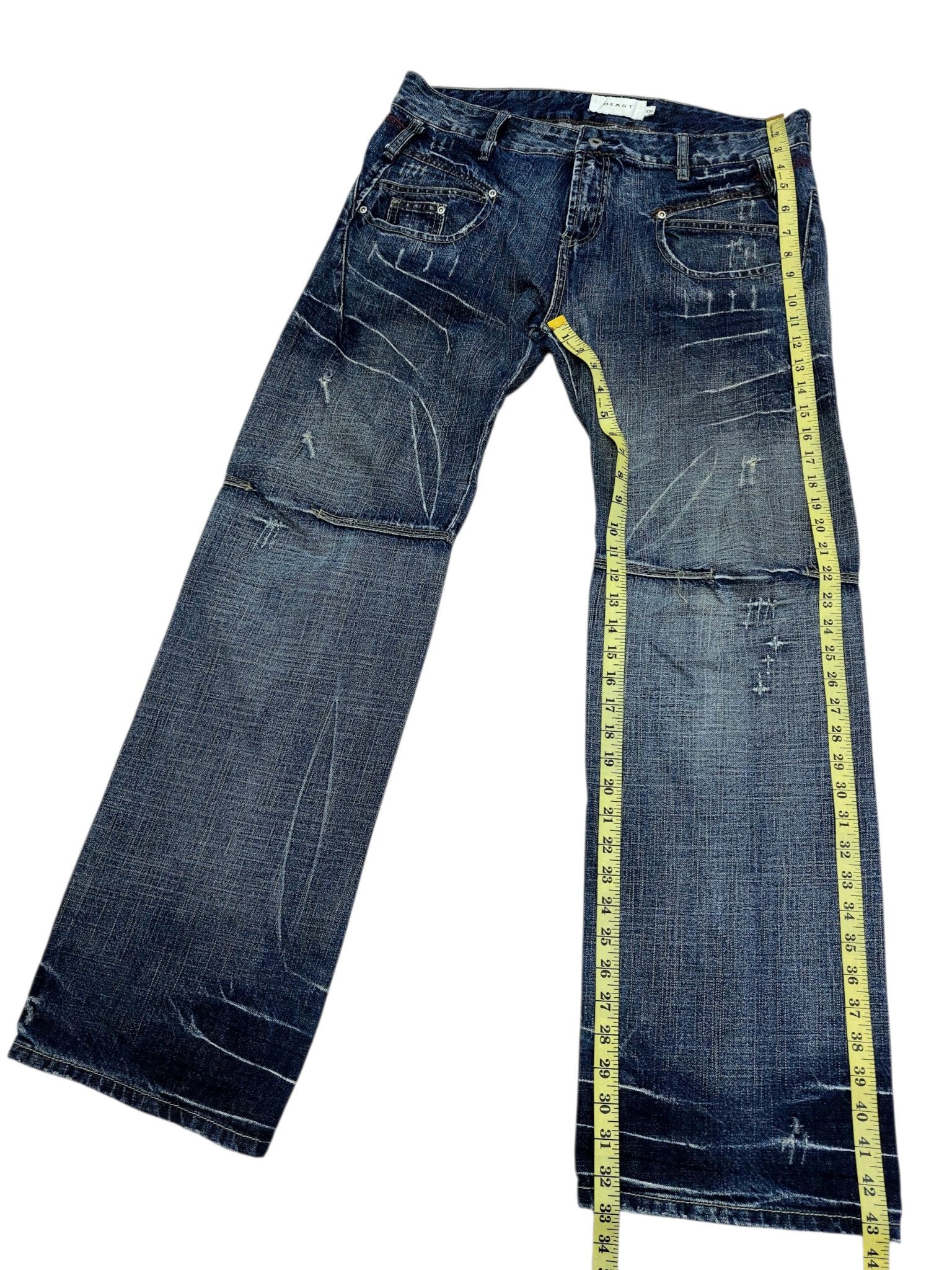 Vintage 🔥Beast Vintage Rugged Denim Baggy Style Size US 36 / EU 52 - 14 Thumbnail