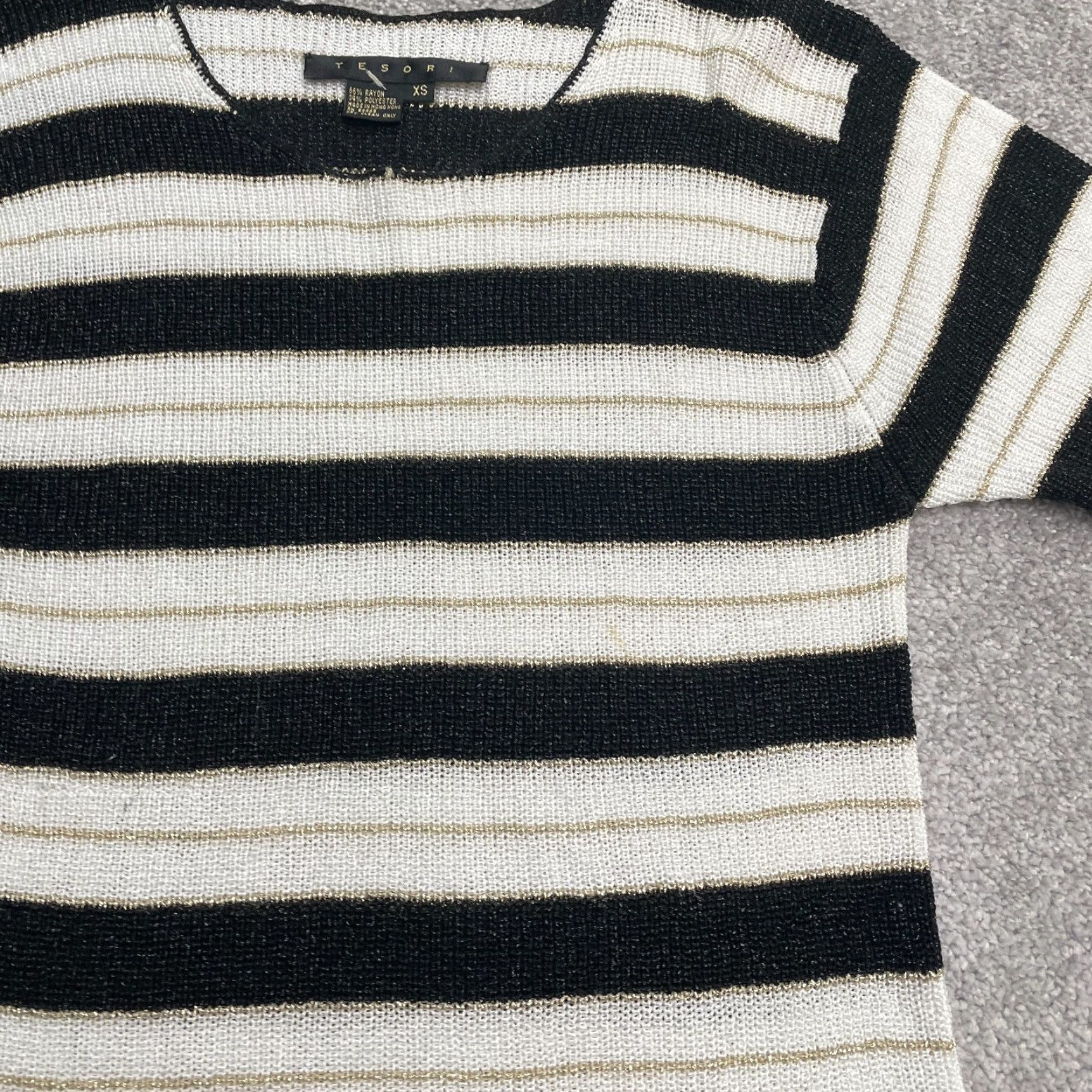 Vintage Tesori Shiny Sweater Womens XS Black White Gold Striped Crew Neck Half Sleeve Size XS / US 0-2 / IT 36-38 - 3 Thumbnail