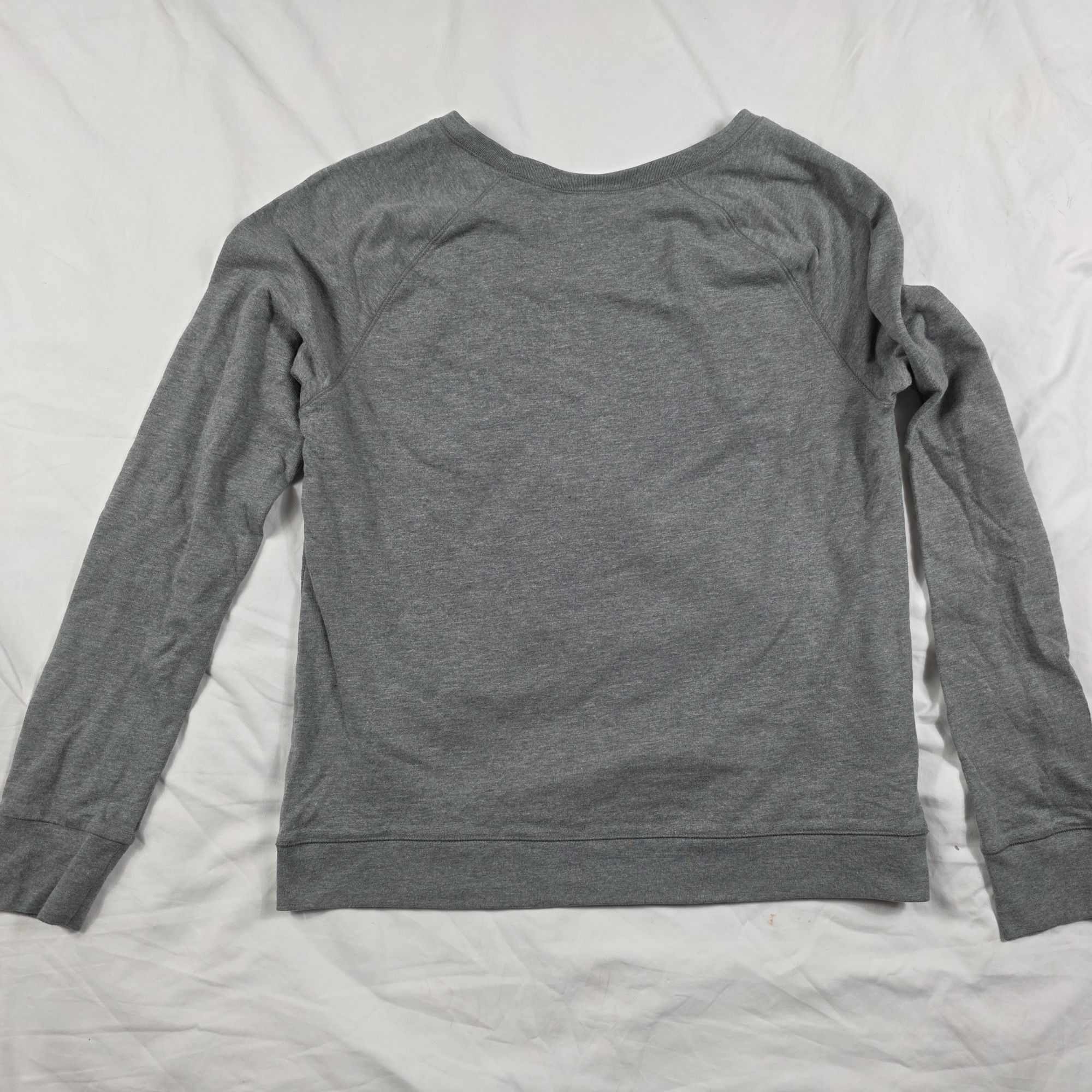 Disney Disney The Little Mermaid Womens Size Large Sweatshirt Gray Size L / US 10 / IT 46 - 2 Thumbnail
