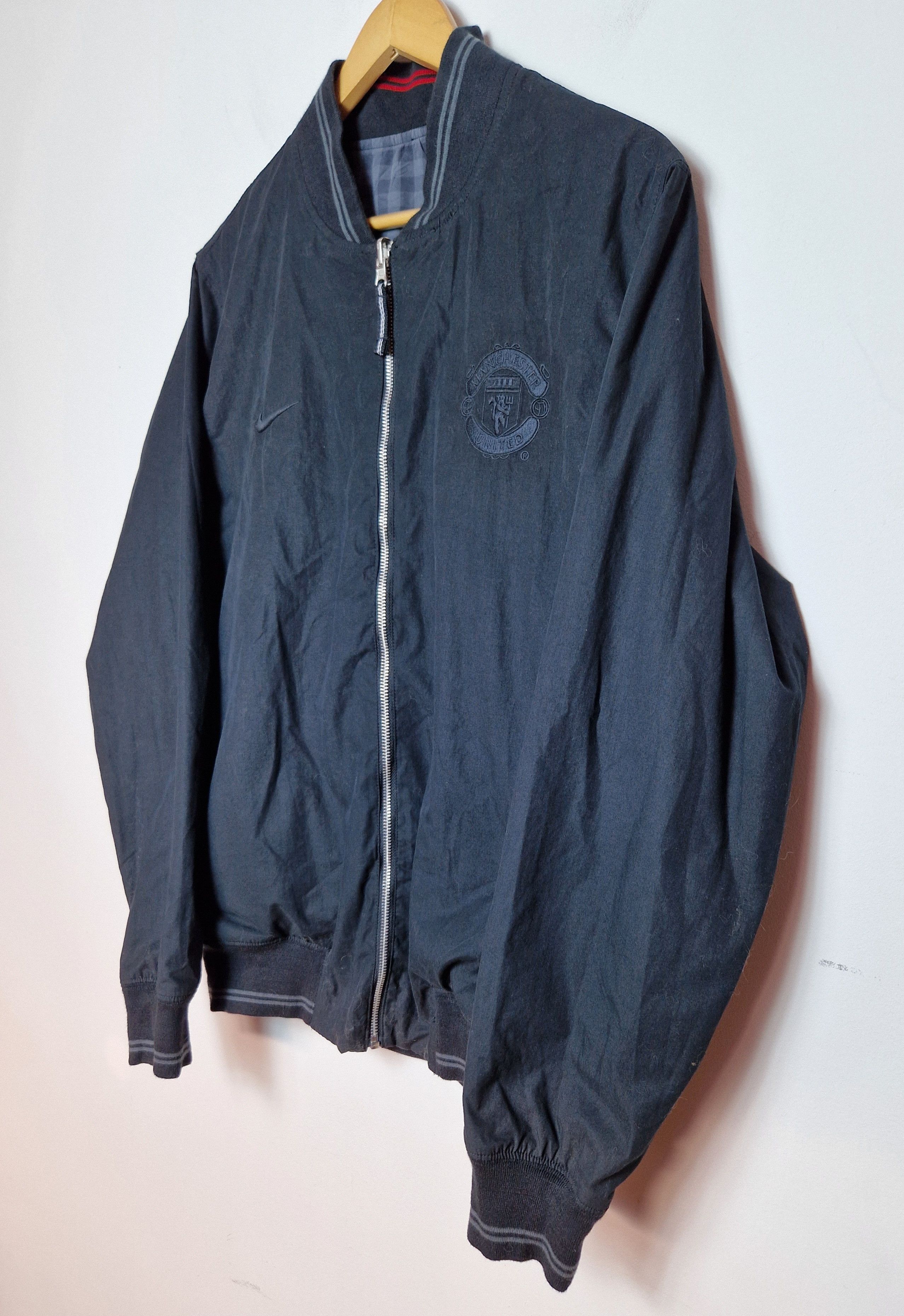 Nike Nike Manchester United reversible light jacket Size US L / EU 52-54 / 3 - 2 Thumbnail