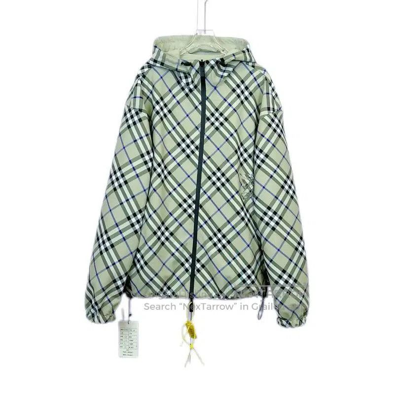 Burberry Burberry Green Cotton Jacket for Women. Size M / US 6-8 / IT 42-44 - 1 Thumbnail