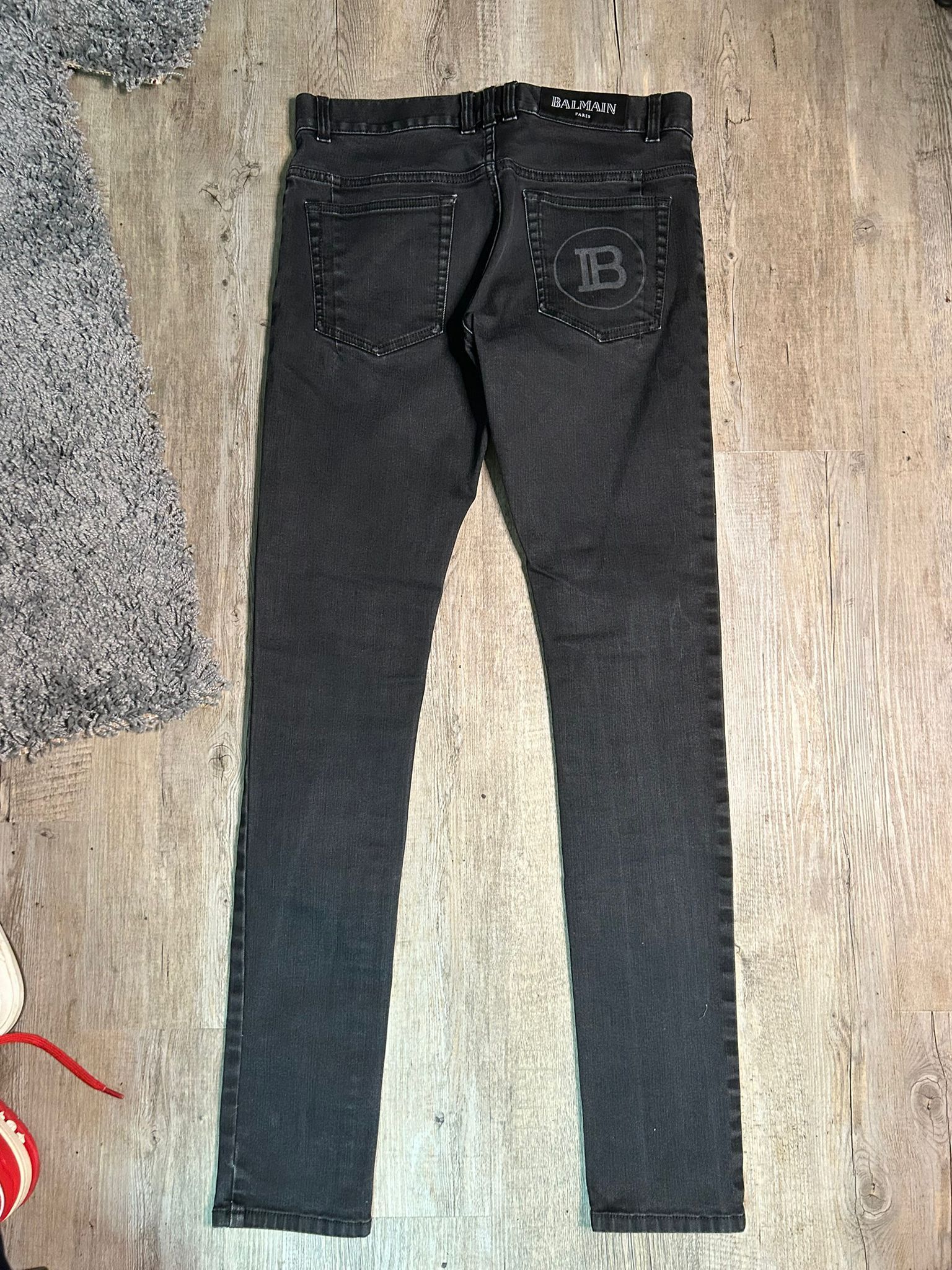 Balmain Denim wash black balmain jeans Size US 30 / EU 46 - 1 Thumbnail