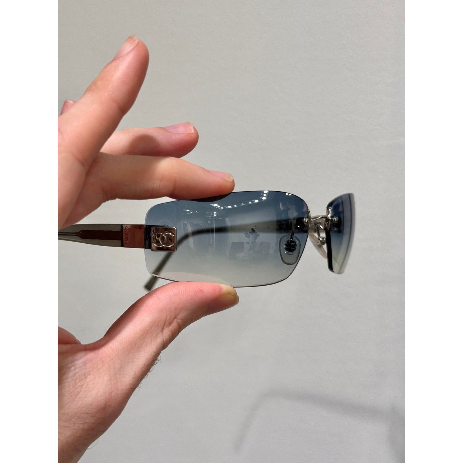 Chanel 2000s Chanel sunglasses Size ONE SIZE - 2 Thumbnail