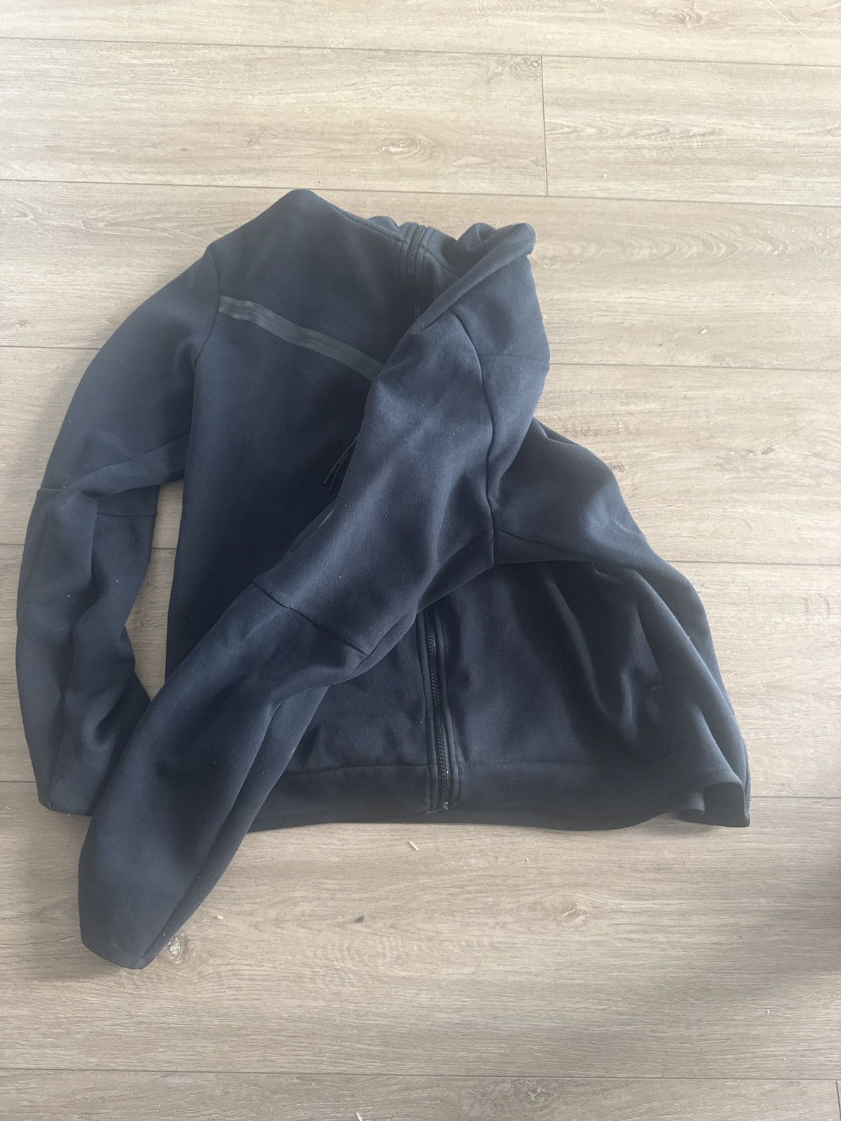 Nike Pre-2025 Nike Tech Size US XL / EU 56 / 4 - 3 Thumbnail