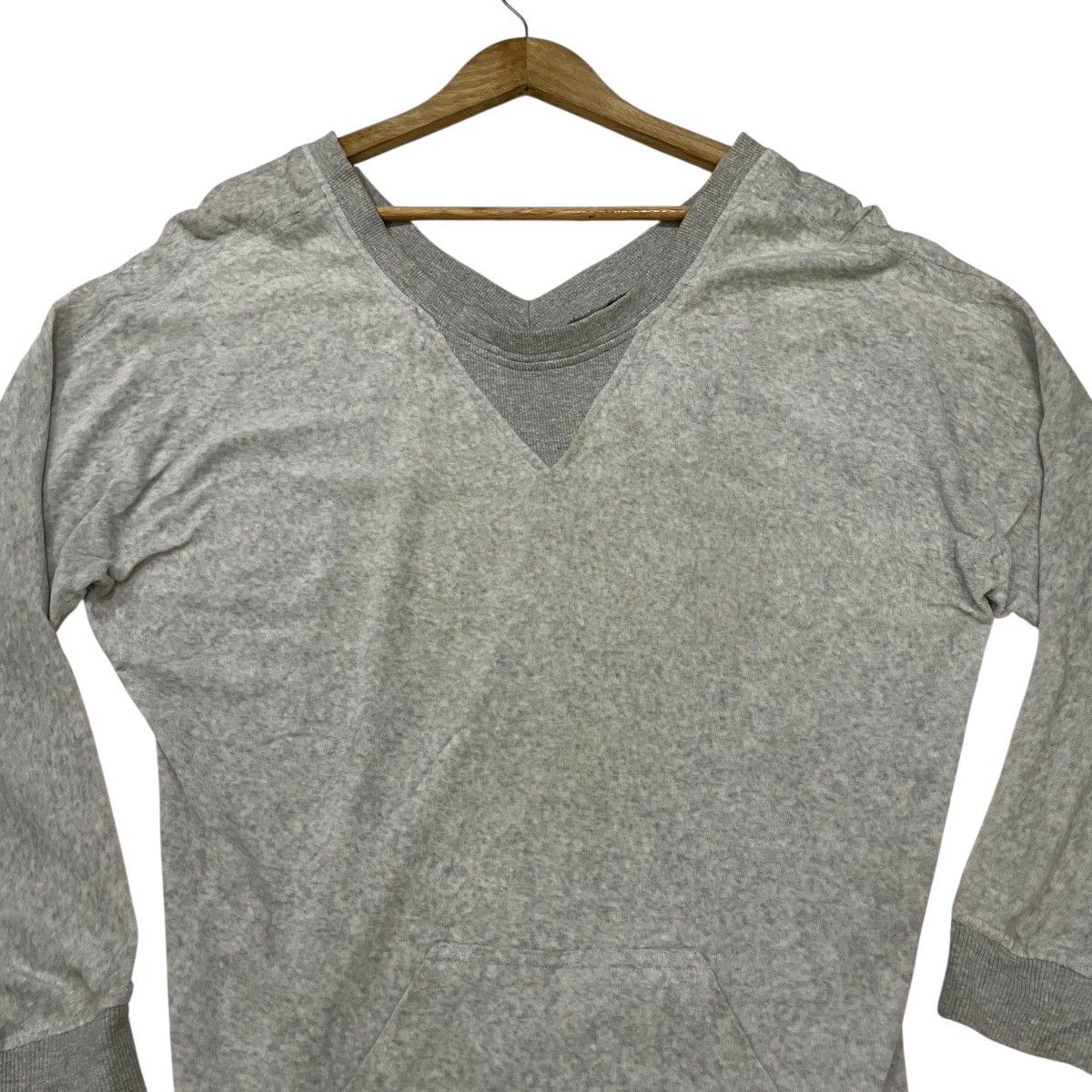 Marc by Marc Jacobs Vintage Marc By Marc Jacobs V-neck Sweatshirt Size US M / EU 48-50 / 2 - 2 Thumbnail