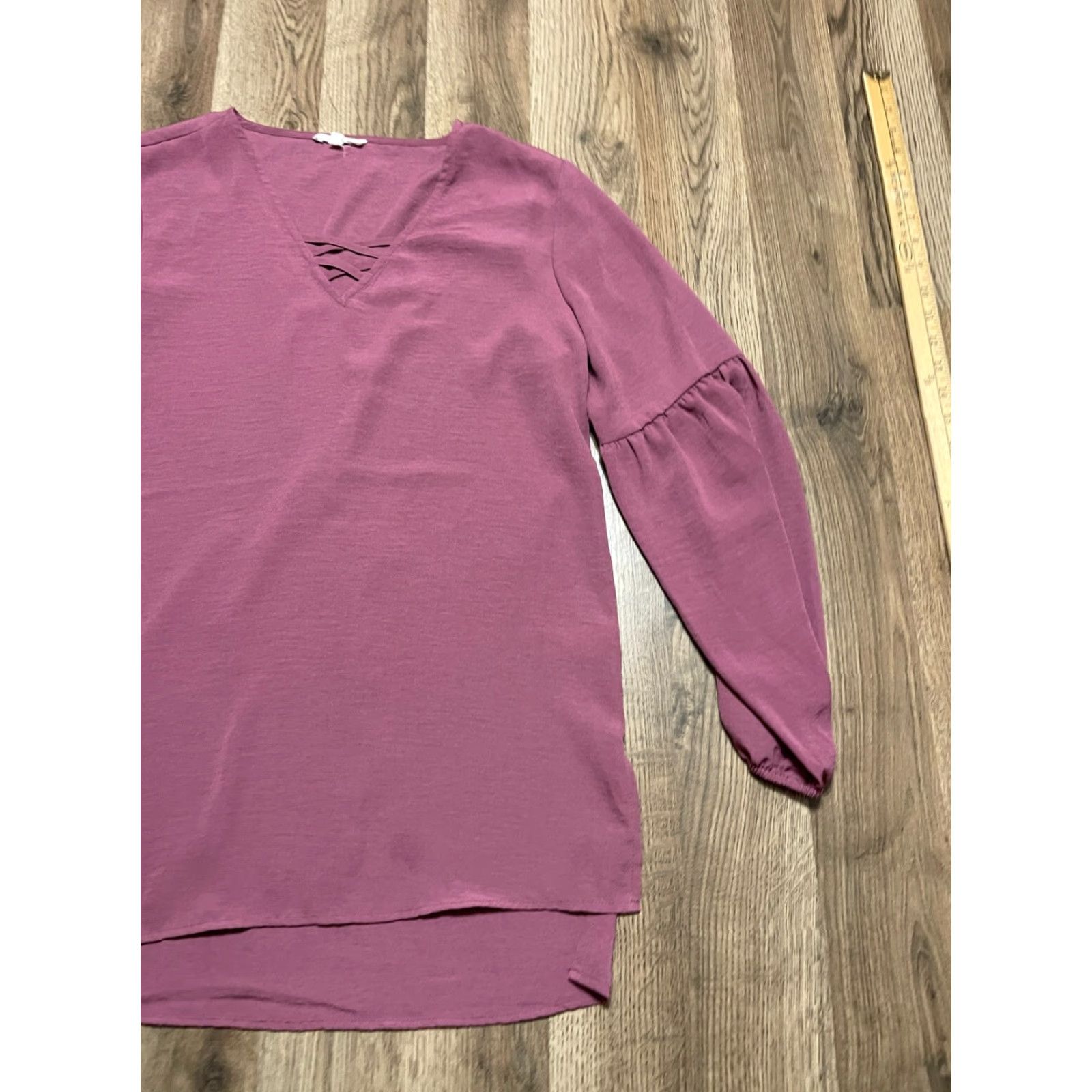 Vintage **Women's Medium Maurices Purple Long Sleeve V-Neck Blouse** User: Women's Medium Maurices Purple Long Sleeve V-Neck Blouse Size M / US 6-8 / IT 42-44 - 4 Thumbnail