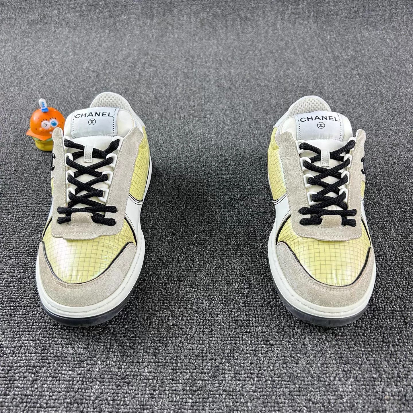 Chanel Chanel 23P CC Logo pre-owned Women's Sneakers 37 Size US 6.5 / IT 36.5 - 2 Thumbnail