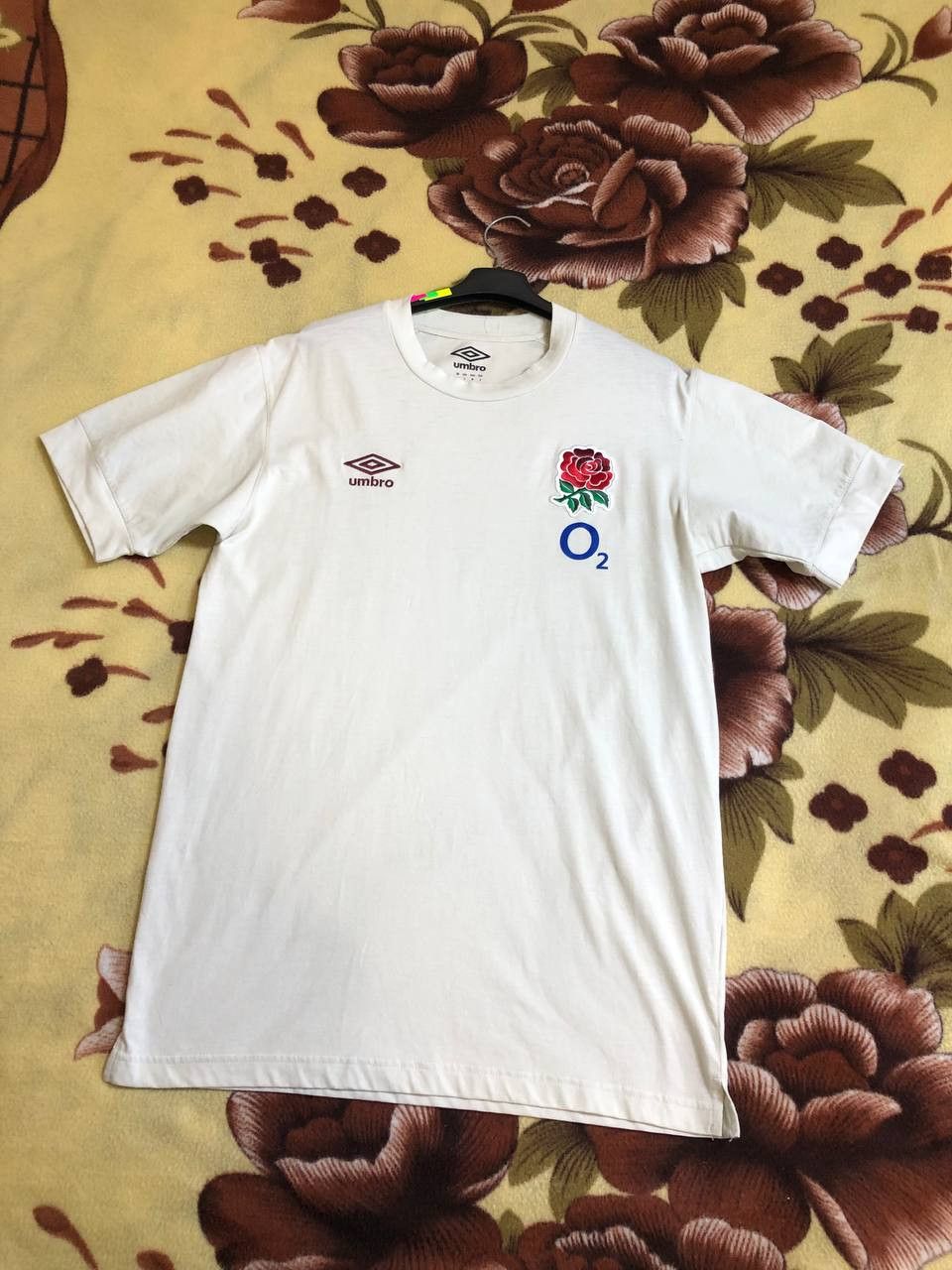 Umbro Umbro England League O2 Jersey T Shirt Y2K Vintage Size US S / EU 44-46 / 1 - 1 Thumbnail