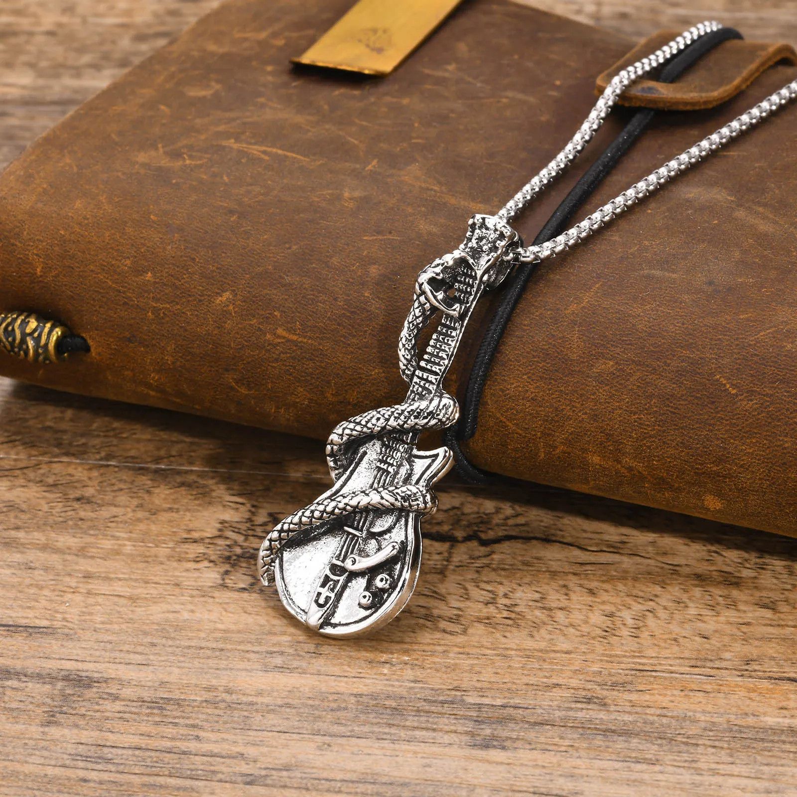 Jewelry × Vintage Rock Guitar Necklace Size ONE SIZE - 1 Thumbnail