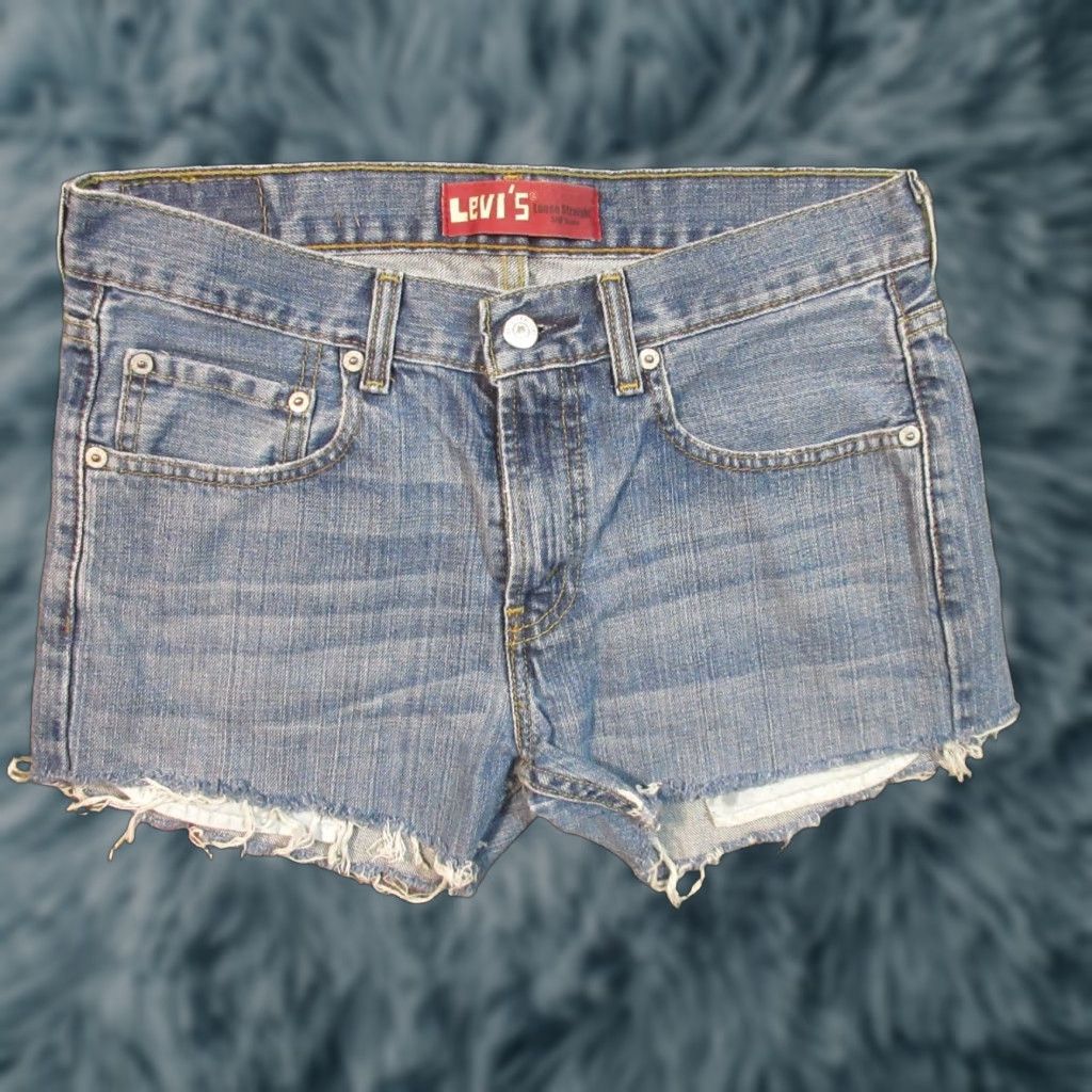 Levi's Levi's Denim Cut Off Shorts Bermuda 30 Women 3 Inseam Medium Wash Blue Pockets Zip Front Casual Summer Mens Womens Boys Girls Size 30" / US 8 / IT 44 - 1 Thumbnail