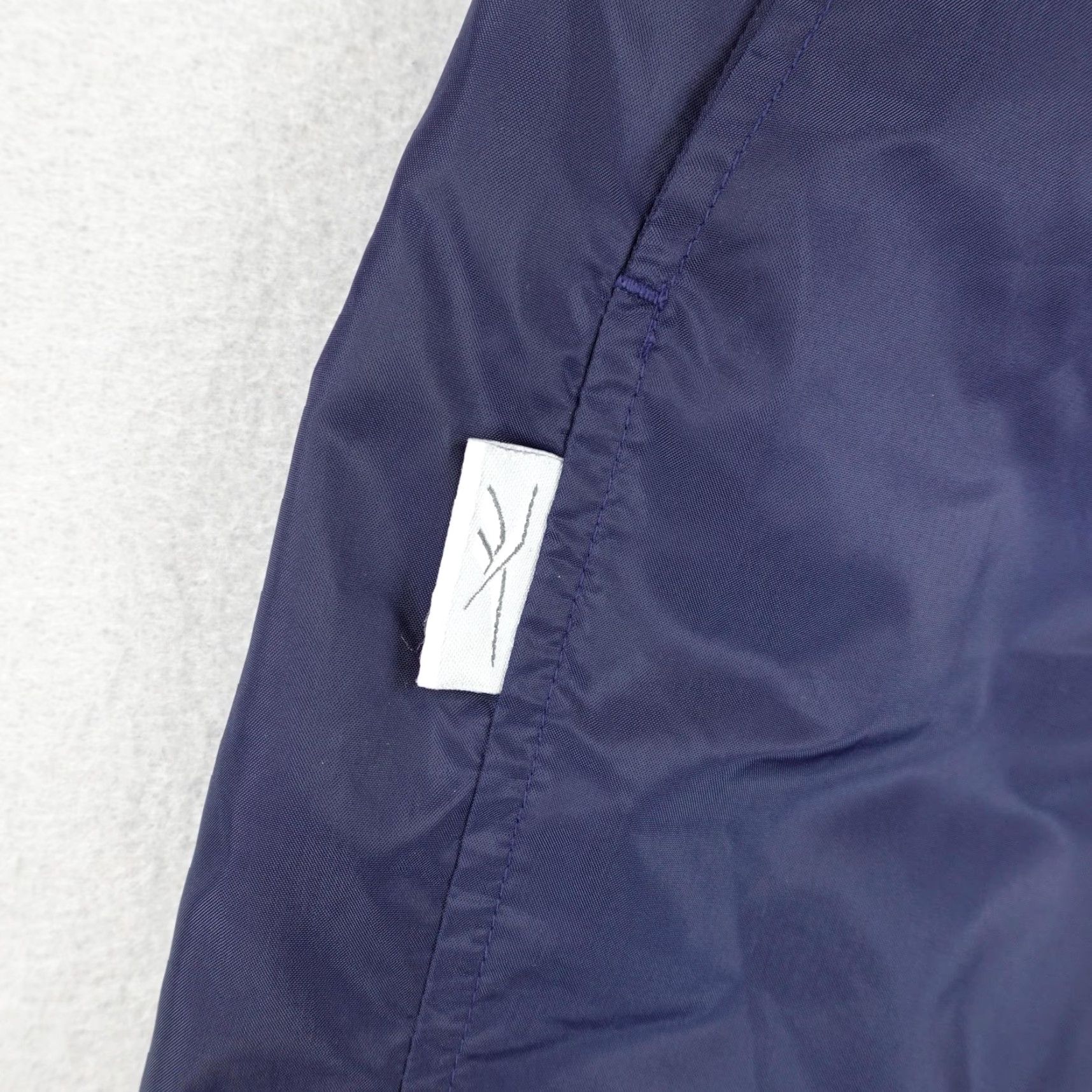 Reebok VINTAGE Reebok Track Pants Men XL Blue Windbreaker Joggers Y2K Ankle Zip Activewear Size US 36 / EU 52 - 4 Thumbnail