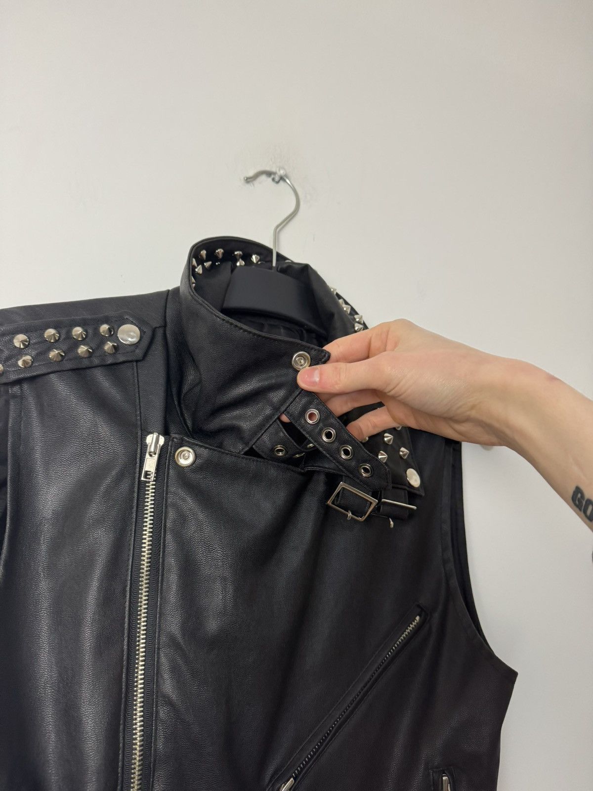 Jeremy Scott Archive Jeremy Scott Studded Leather Biker Vest Size US S / EU 44-46 / 1 - 13 Thumbnail