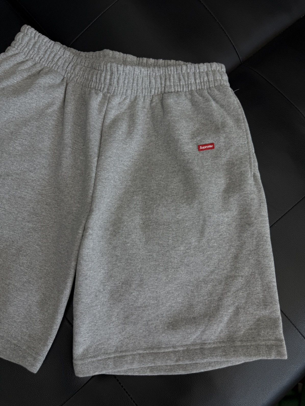 Supreme Supreme Grey Shorts Size Small Brand New Size US 29 - 4 Thumbnail