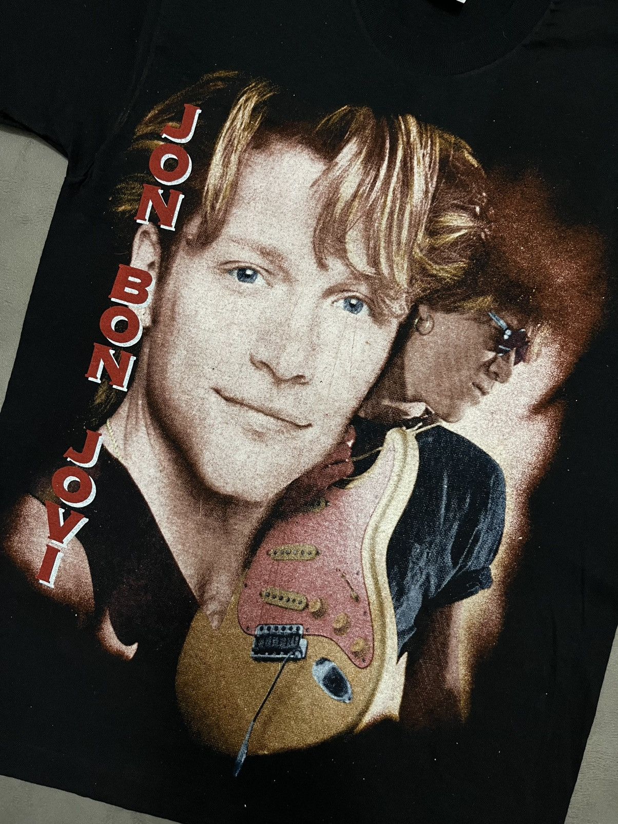 Band Tees × Bon Jovi Very rare 90’s Jon Bon Jovi band screen stars T-shirt Size US M / EU 48-50 / 2 - 4 Thumbnail