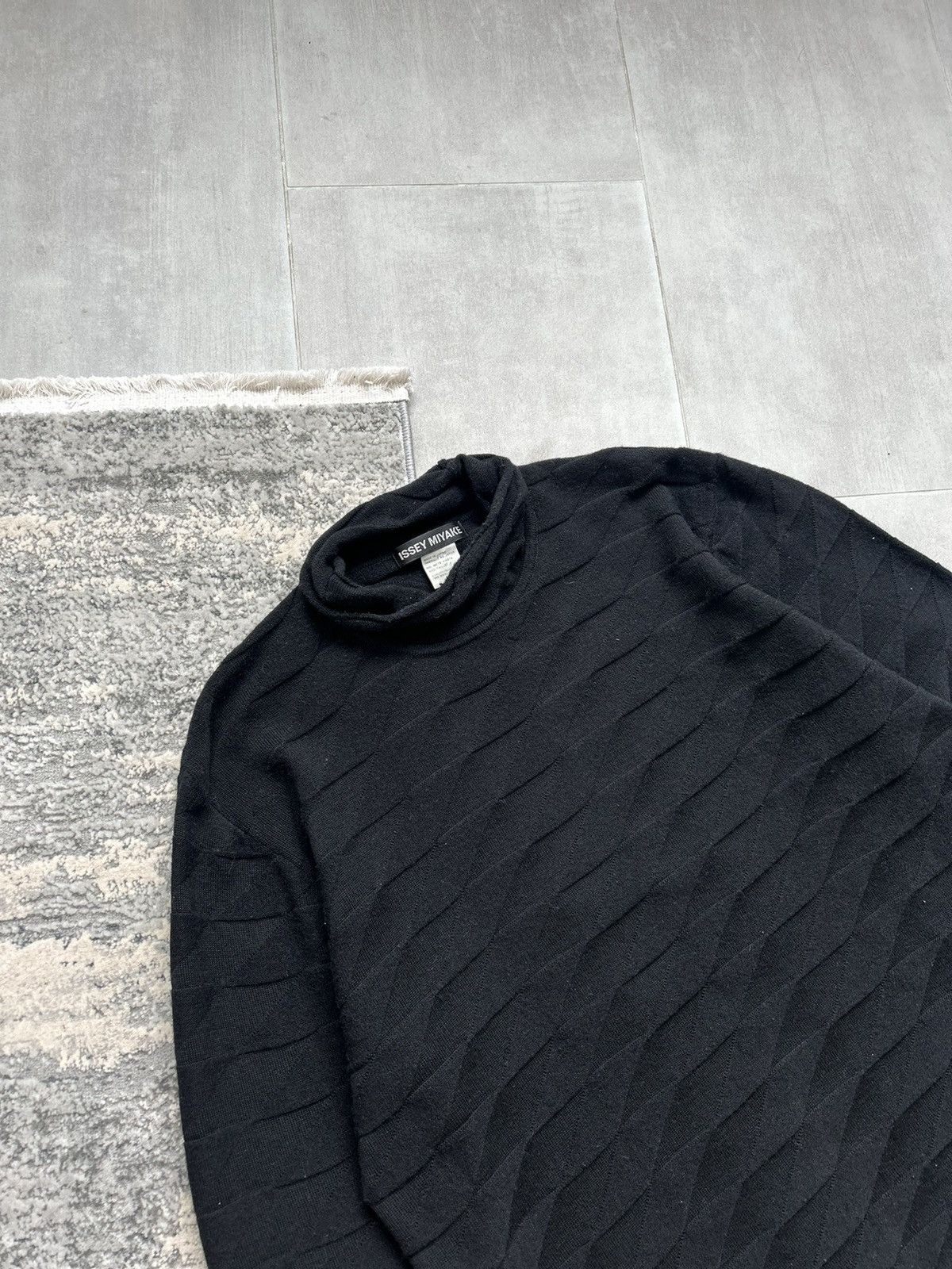 Issey Miyake Issey Miyake Wool Knit Turtleneck Sweater Made in Japan Size US XL / EU 56 / 4 - 3 Thumbnail