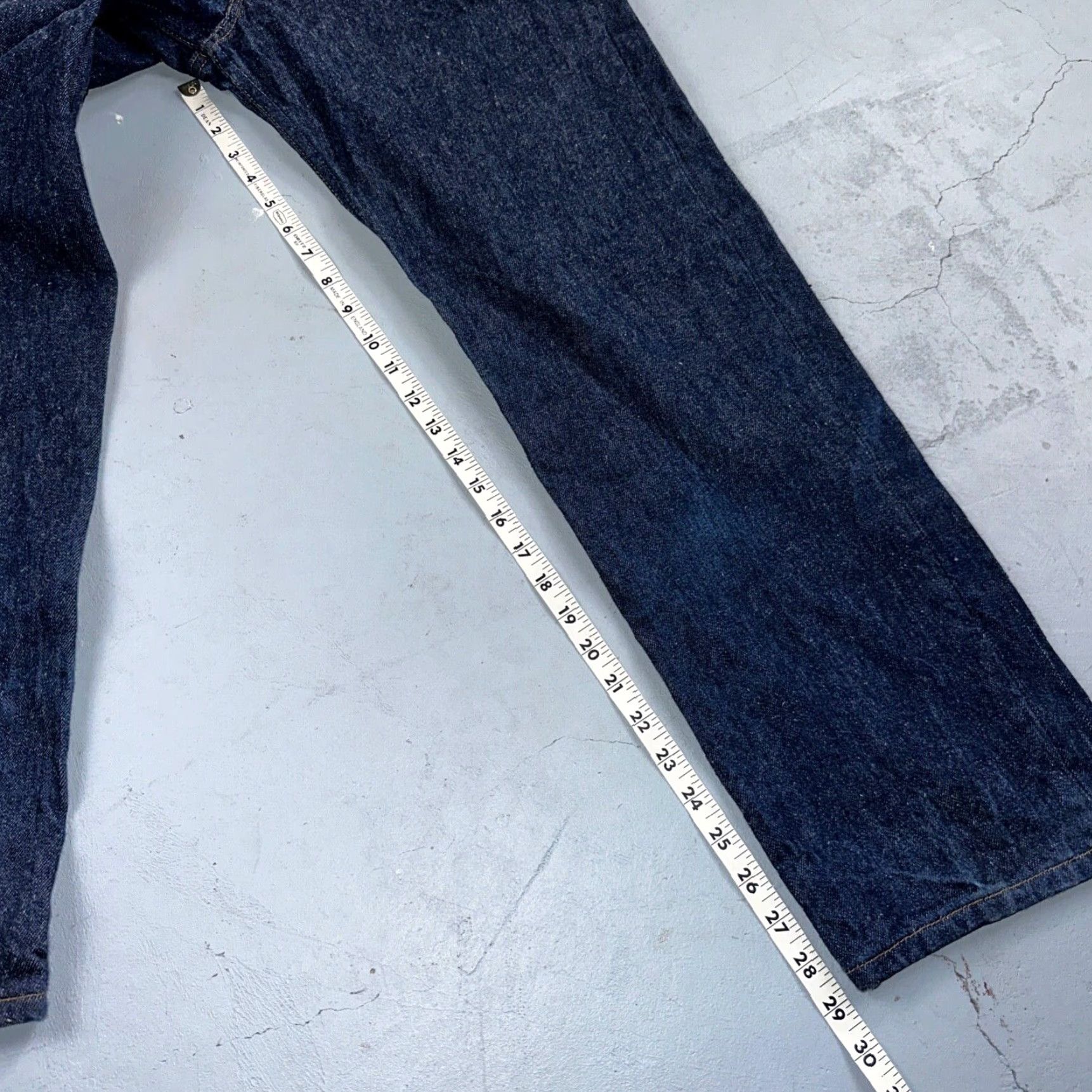 Levi's VINTAGE Levi's 501 Jeans 90s USA Straight Leg Dark Wash Blue 34x32 Mens Size US 34 / EU 50 - 6 Thumbnail