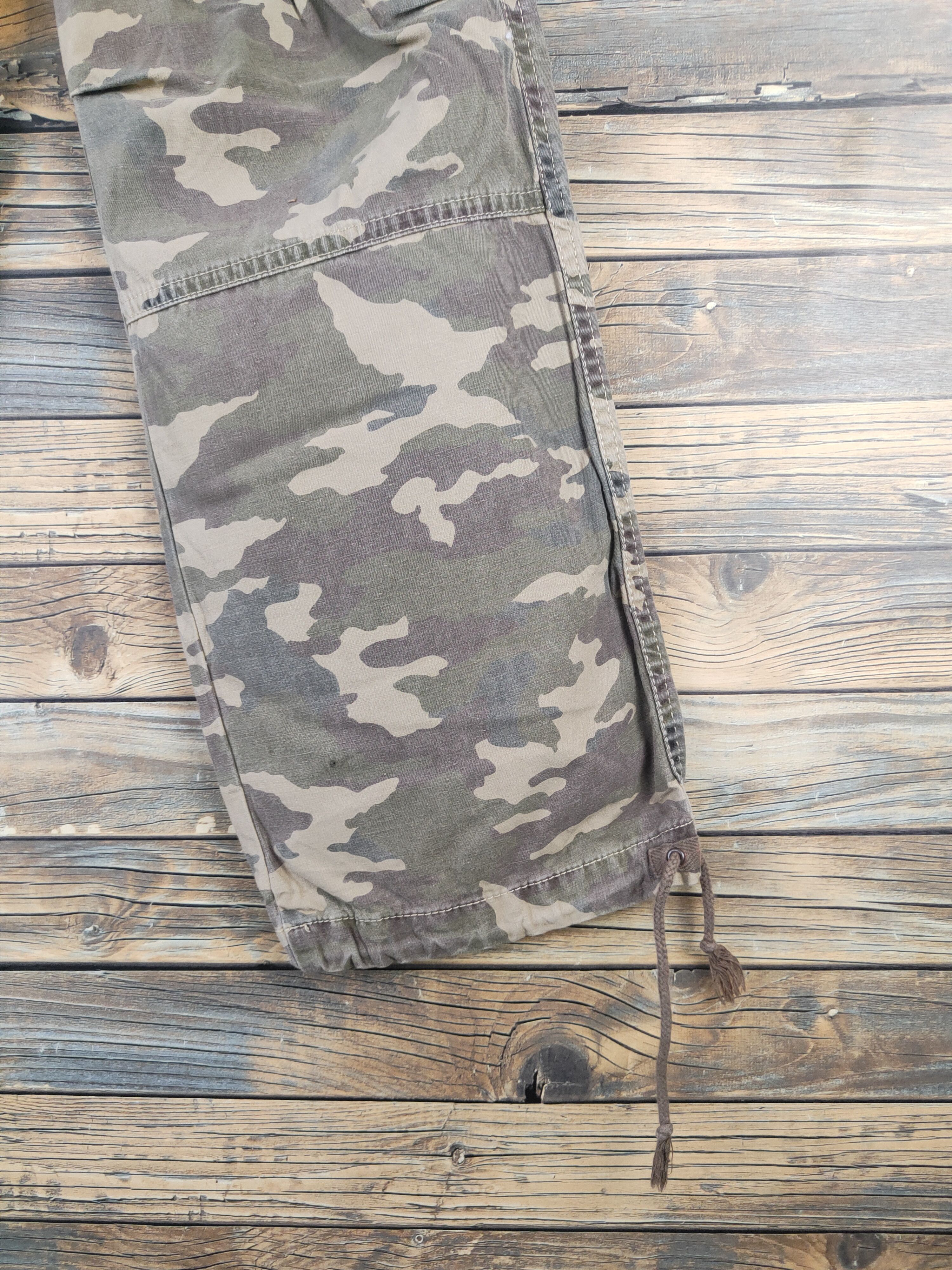 Japanese Brand DL Uniqlo Camouflage Multipocket Cargo Pants #1749 Size US 30 / EU 46 - 6 Thumbnail