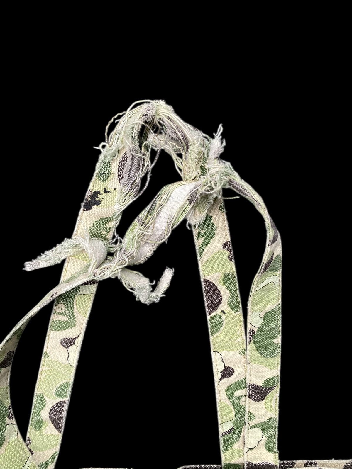 Bape × Kaws BAPE Tote bag sta camo gray a bathing ape NIGO Size ONE SIZE - 7 Thumbnail