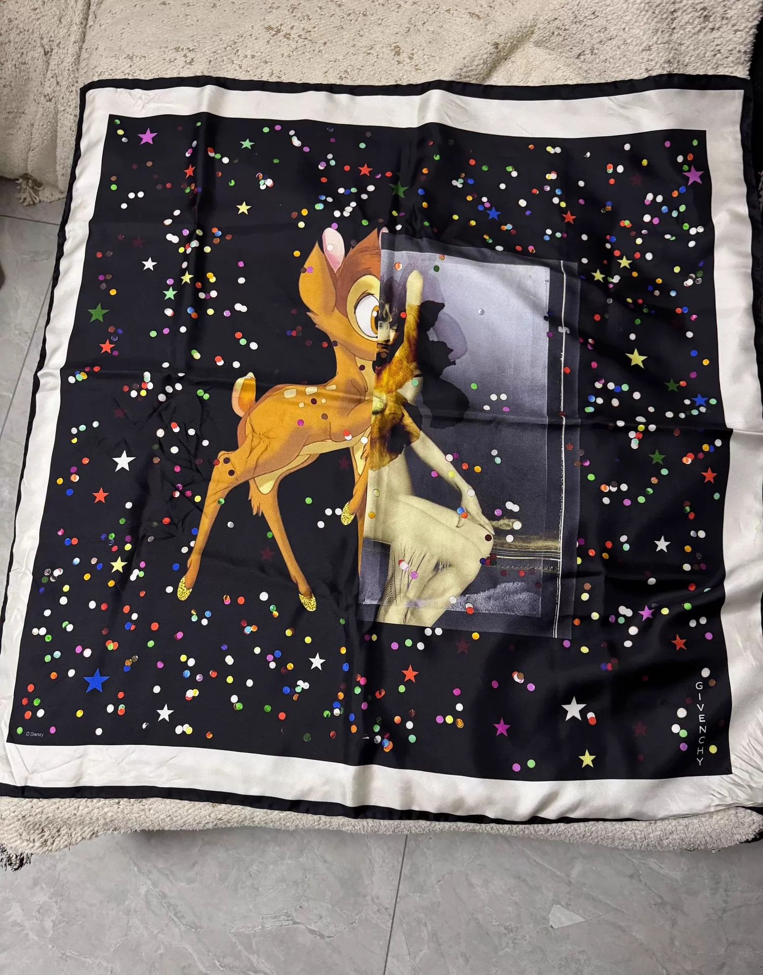 Givenchy Givenchy Authentic Deer Scarf 90x90cm Size ONE SIZE - 1 Thumbnail