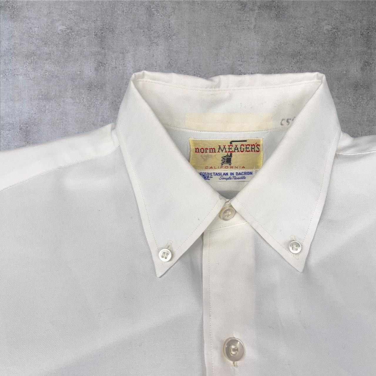 Vintage 1960s Vintage White Button Up Shirt Size US M / EU 48-50 / 2 - 2 Thumbnail