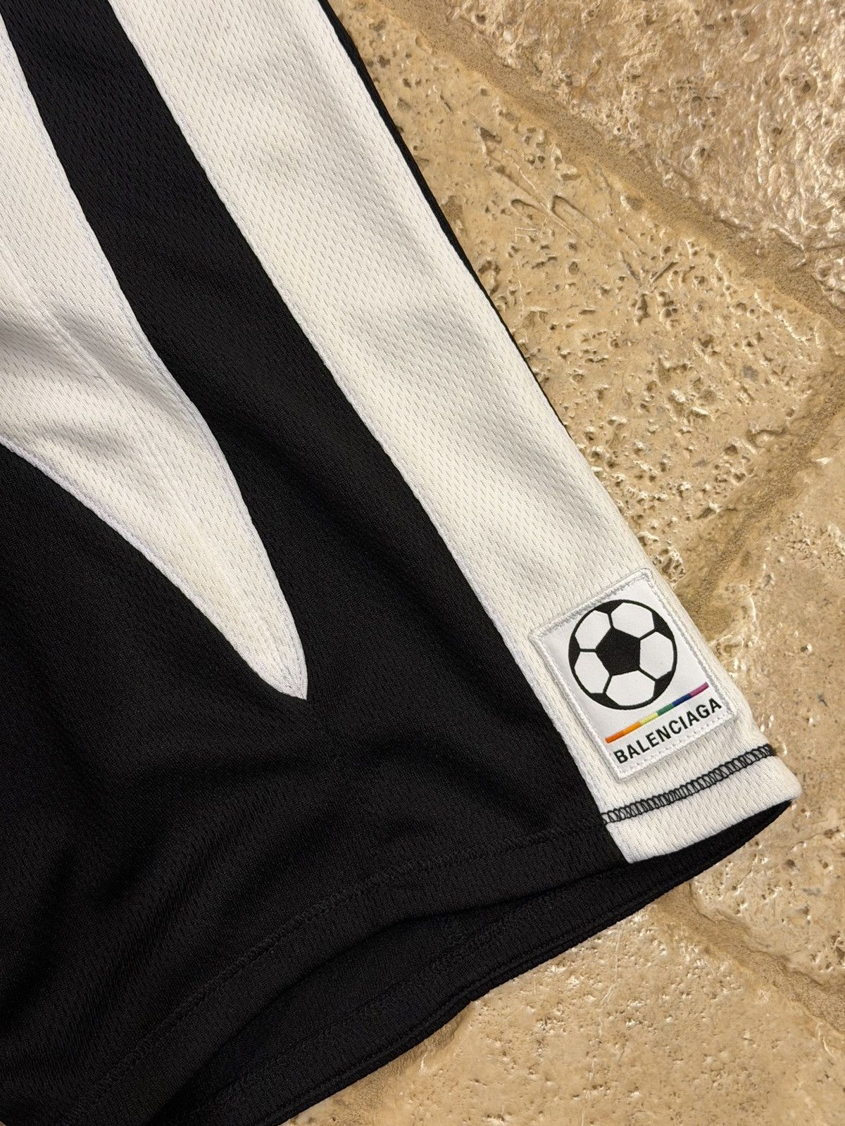 Balenciaga Balenciaga FW20 Soccer Sporty Logo Runway Jersey T-Shirt Size US XS / EU 42 / 0 - 5 Thumbnail