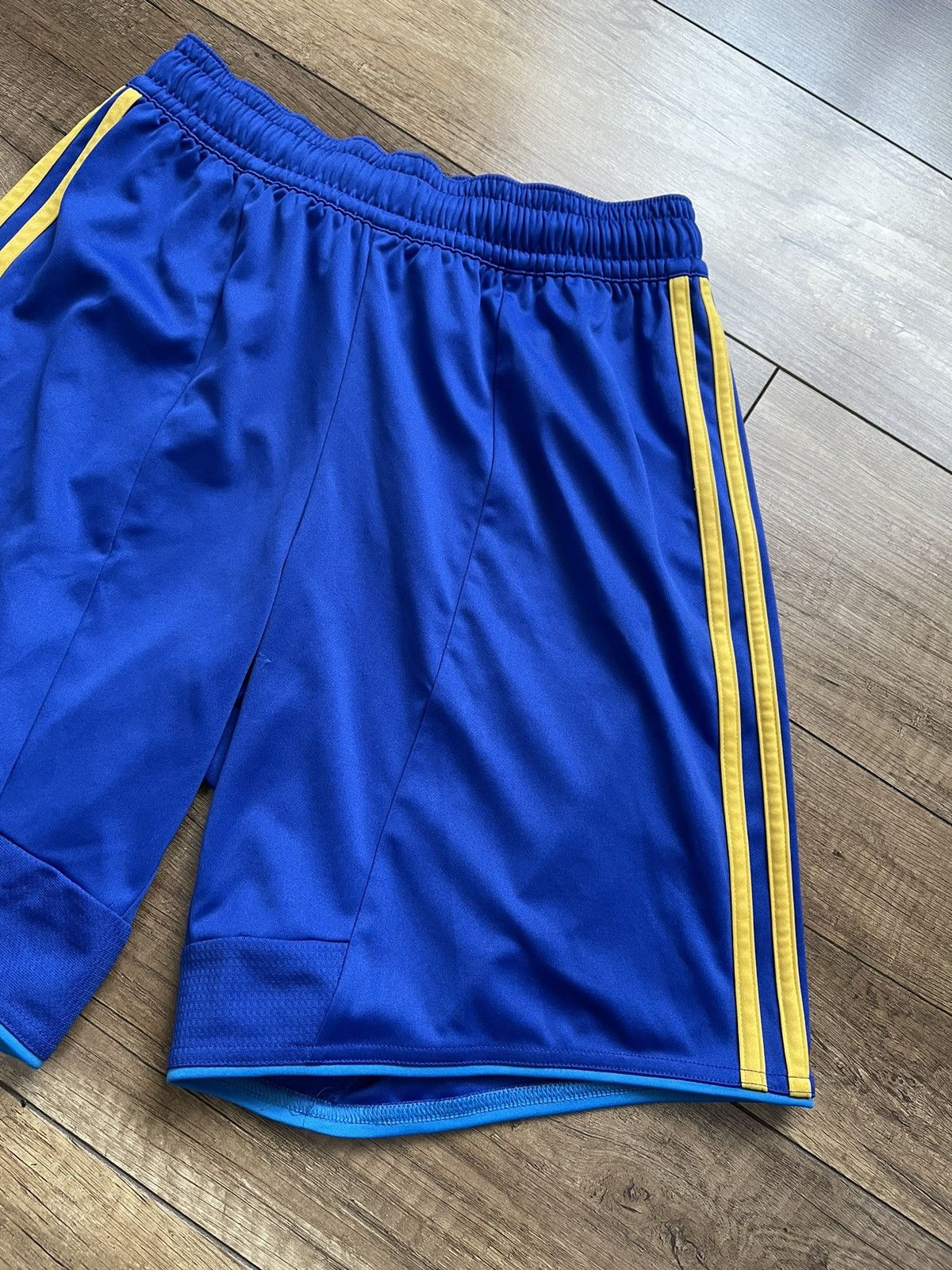Adidas 2012 Adidas Ukraine Vintage Soccer Suit Jersey And Shorts Size US S / EU 44-46 / 1 - 14 Thumbnail