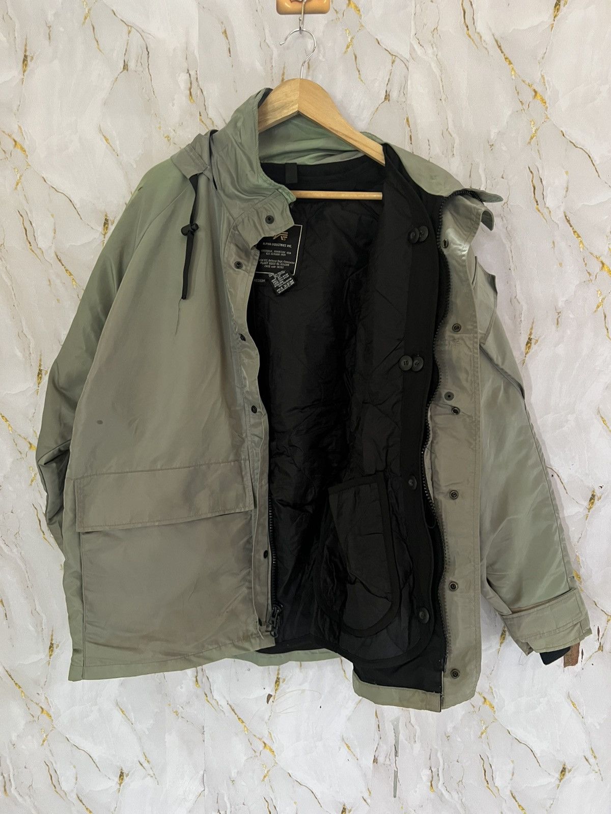 Alpha Industries ALPHA INDUSTRIES LIGHT JACKET Size US M / EU 48-50 / 2 - 3 Thumbnail