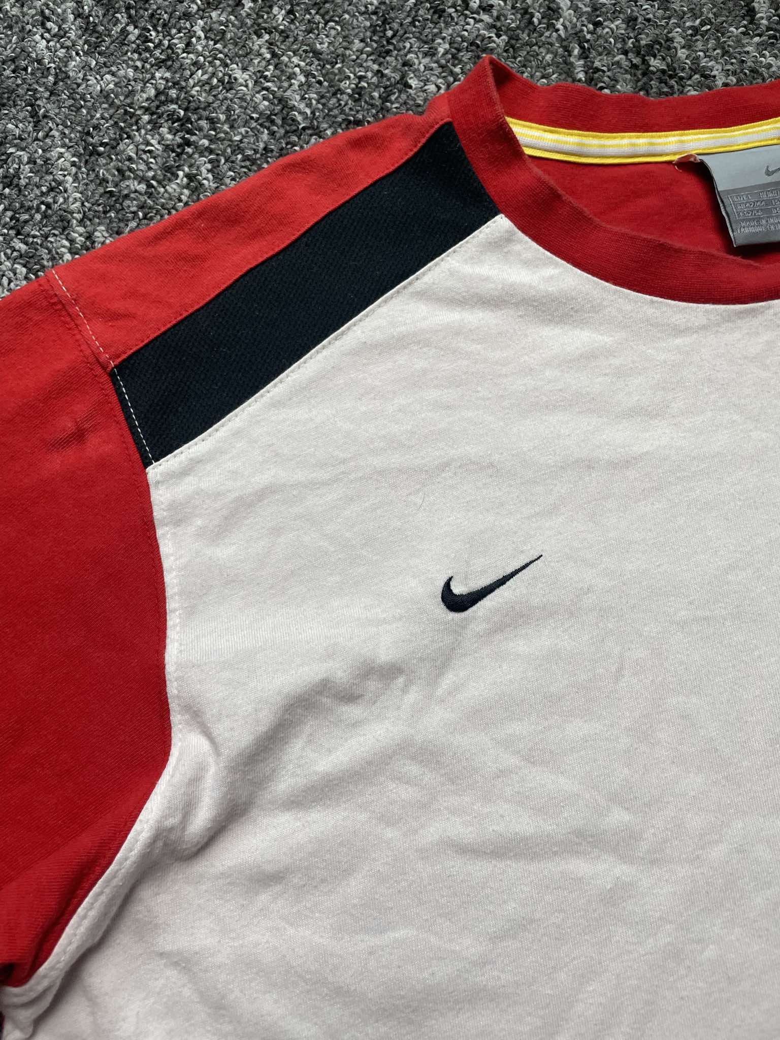 Nike × Vintage Tshirt shirt Nike Solo Swoosh sportswear logo basic boxy Size US L / EU 52-54 / 3 - 4 Thumbnail
