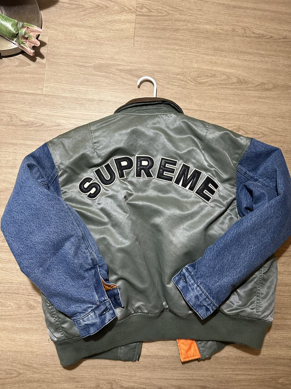 Supreme Supreme alpha industries bomber Size US L / EU 52-54 / 3 - 1 Thumbnail